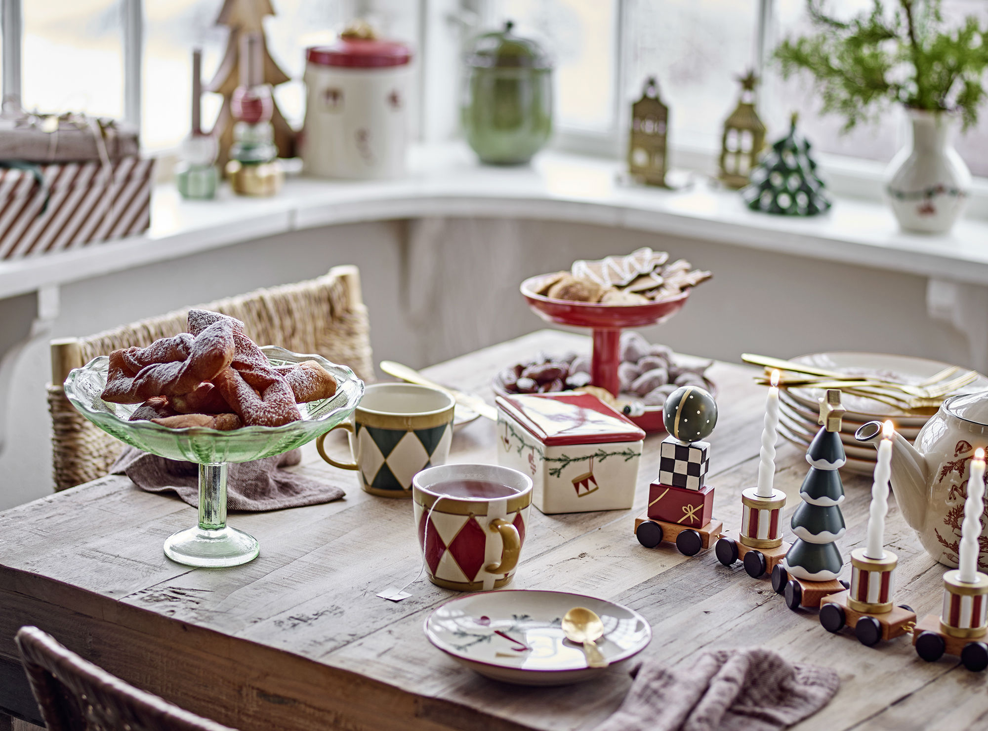 Bloomingville Geschirr Yule – Romantisches Weihnachtsgeschirr günstig bei SKANDEKO kaufen