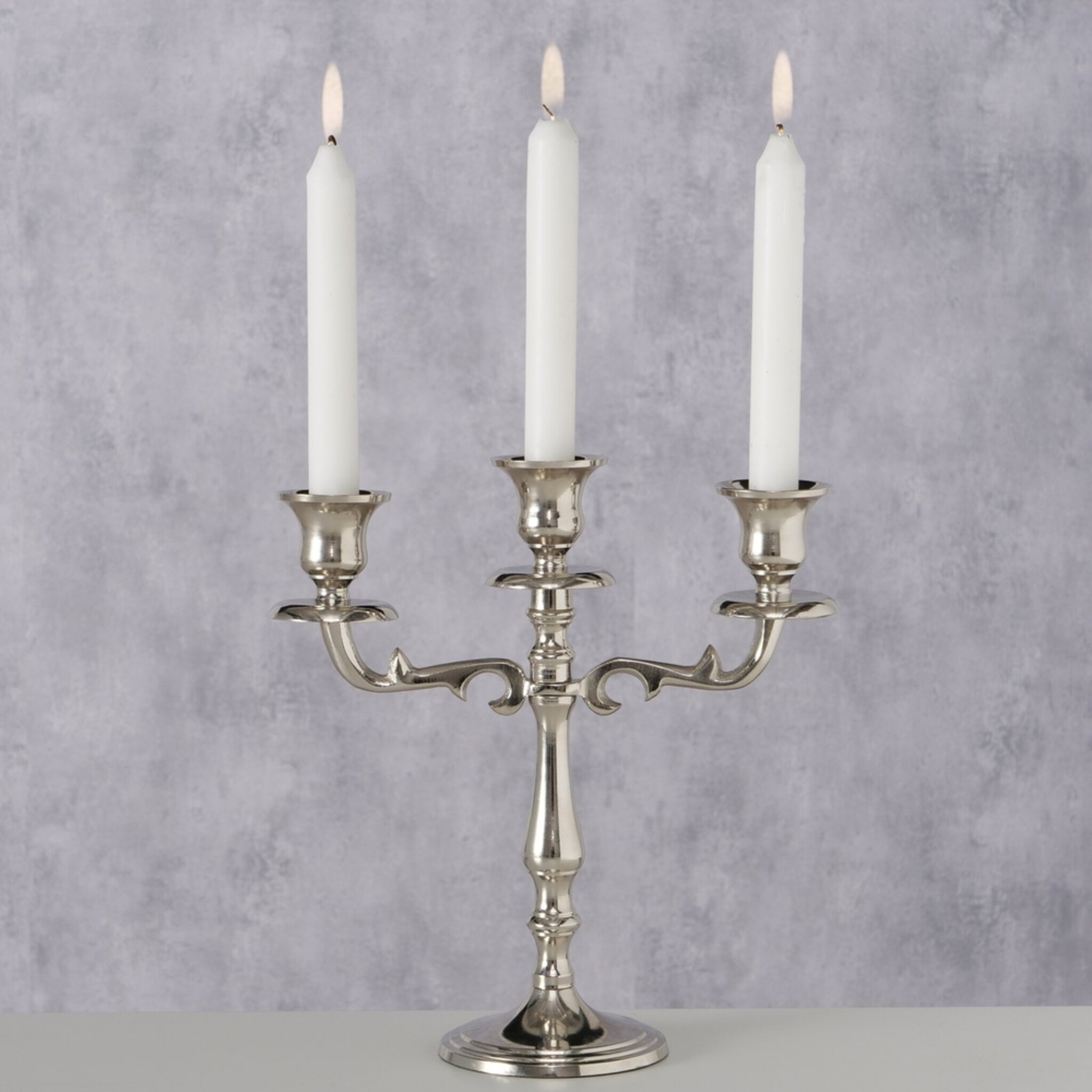 Kerzenleuchter Varas aus Aluminium, silber 