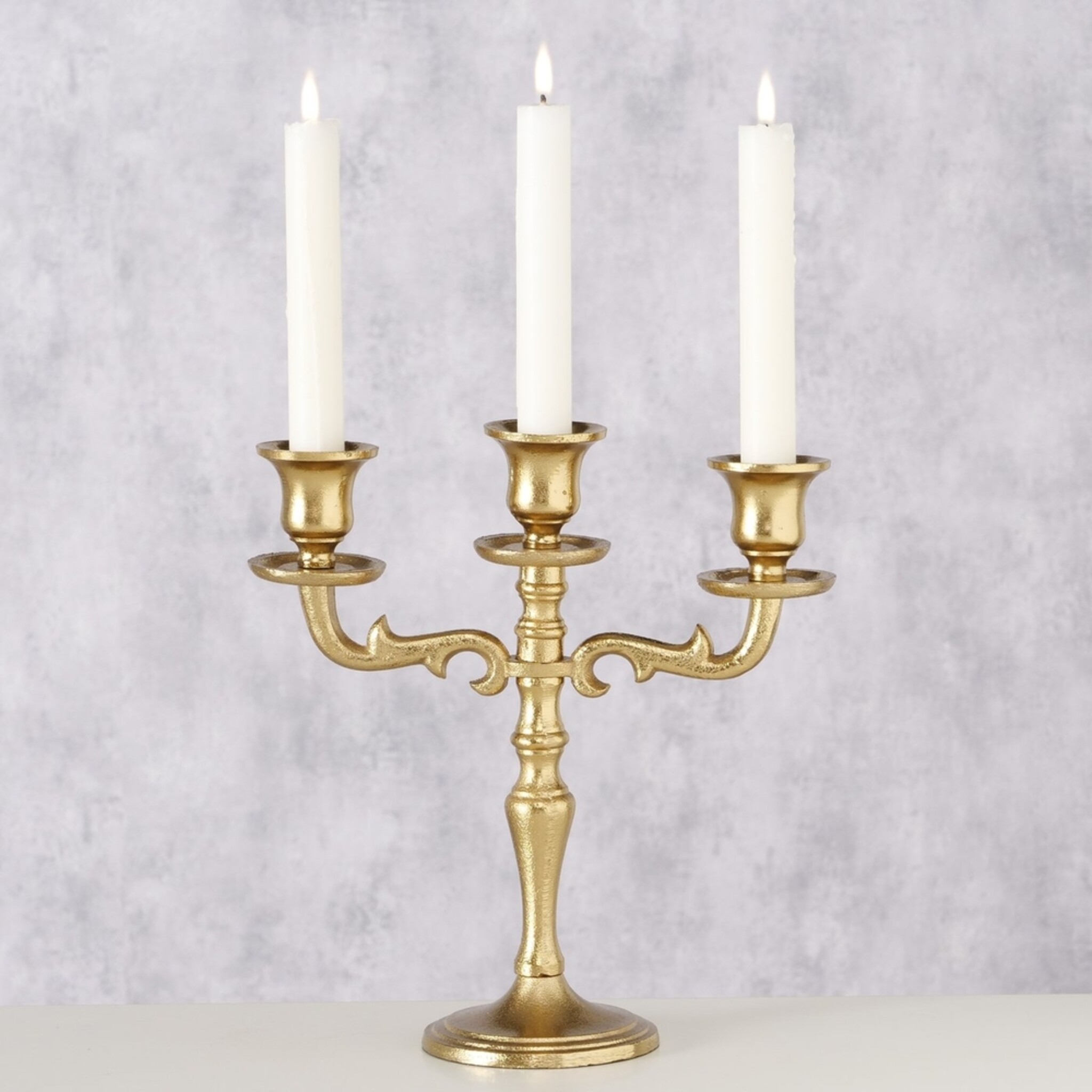 Kerzenleuchter Varas aus Aluminium, gold 