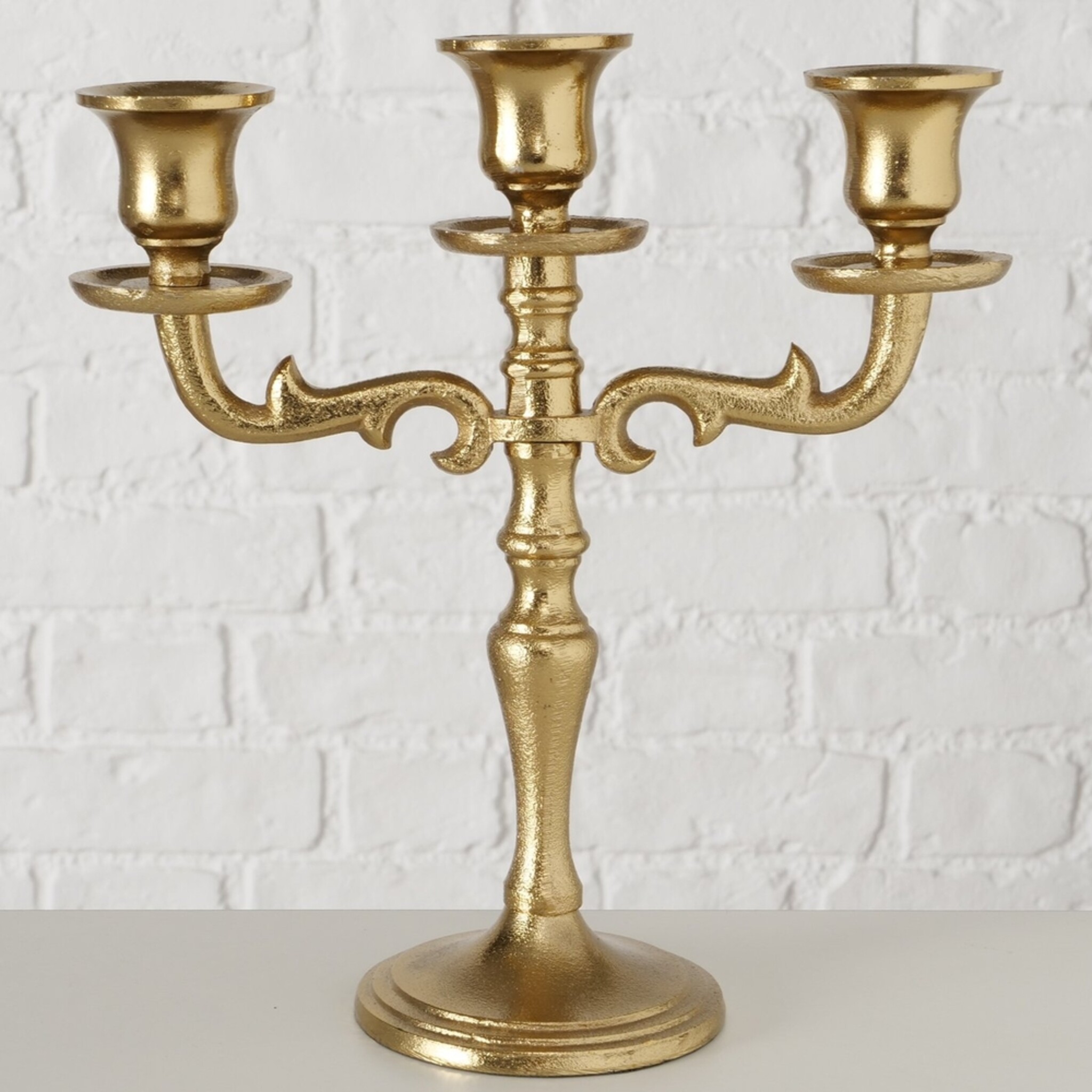 Kerzenleuchter Varas aus Aluminium, gold 