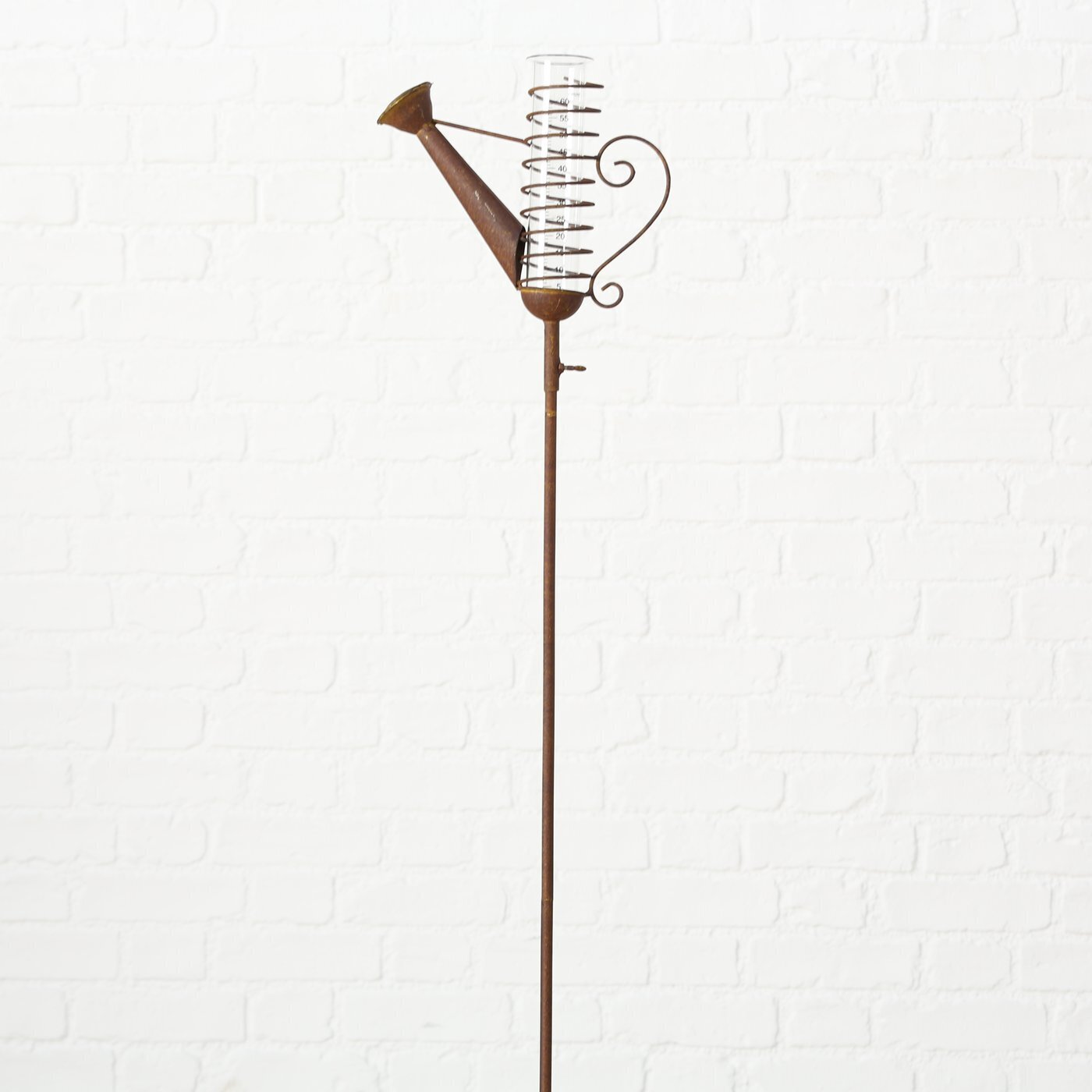 Regenmesser Gießkanne, rostbraun 