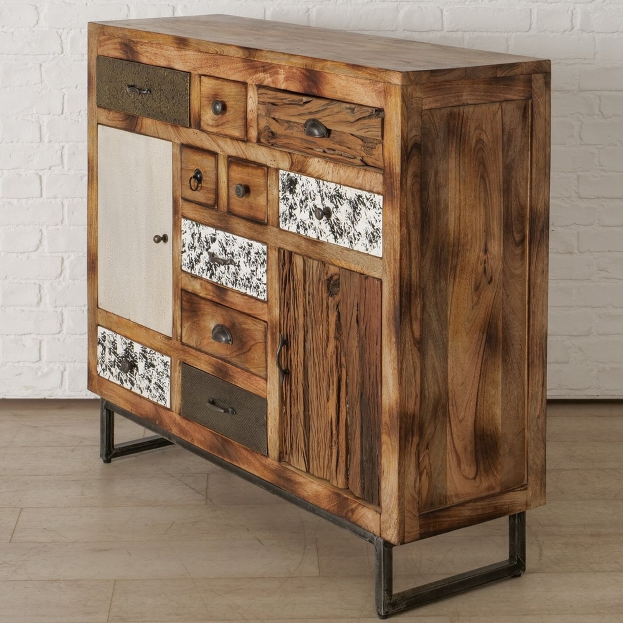 Schrank Gredoli, braun 115 x 35 x 105 cm