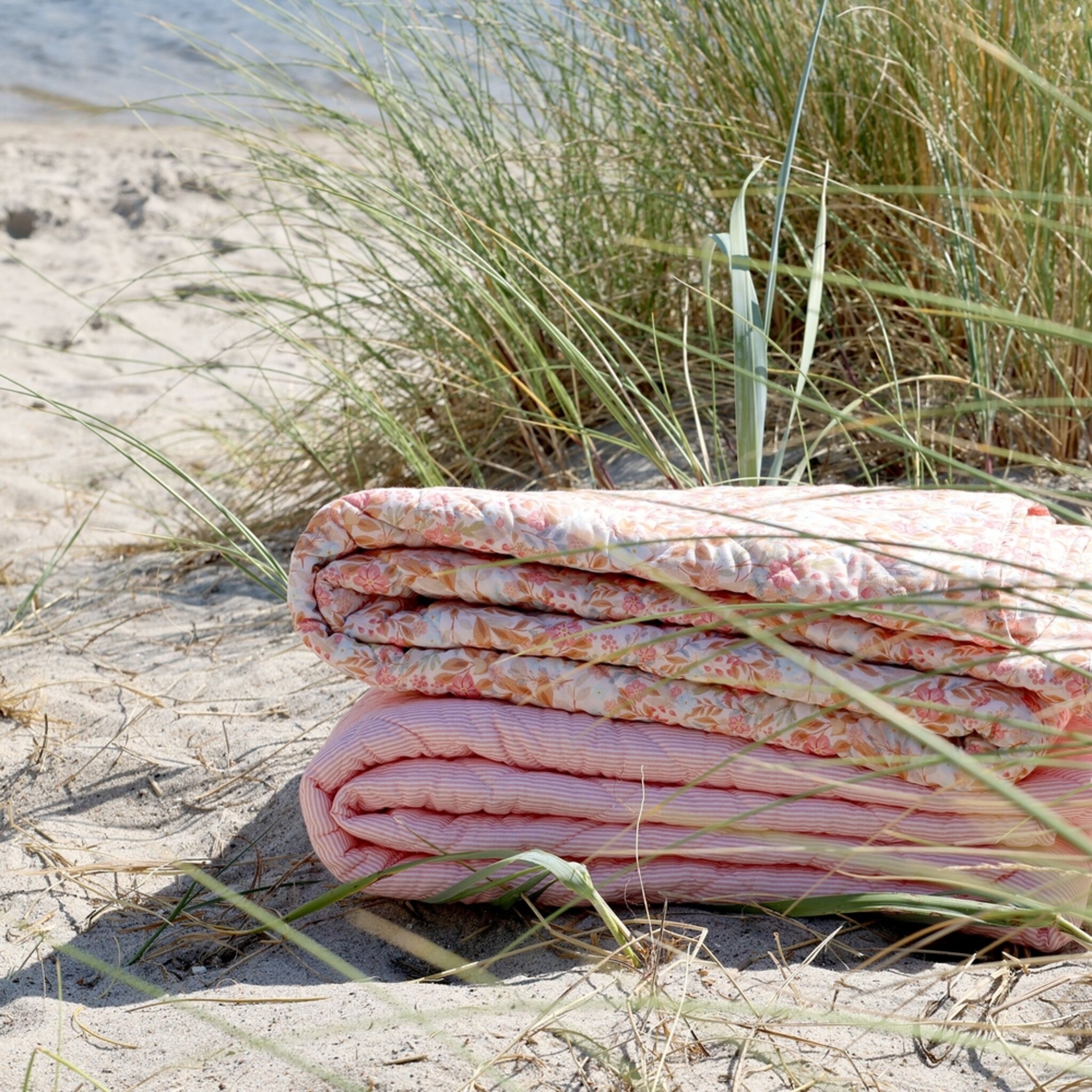 Aix Quilt mit Blumenmuster Baumwolle, rosa 
