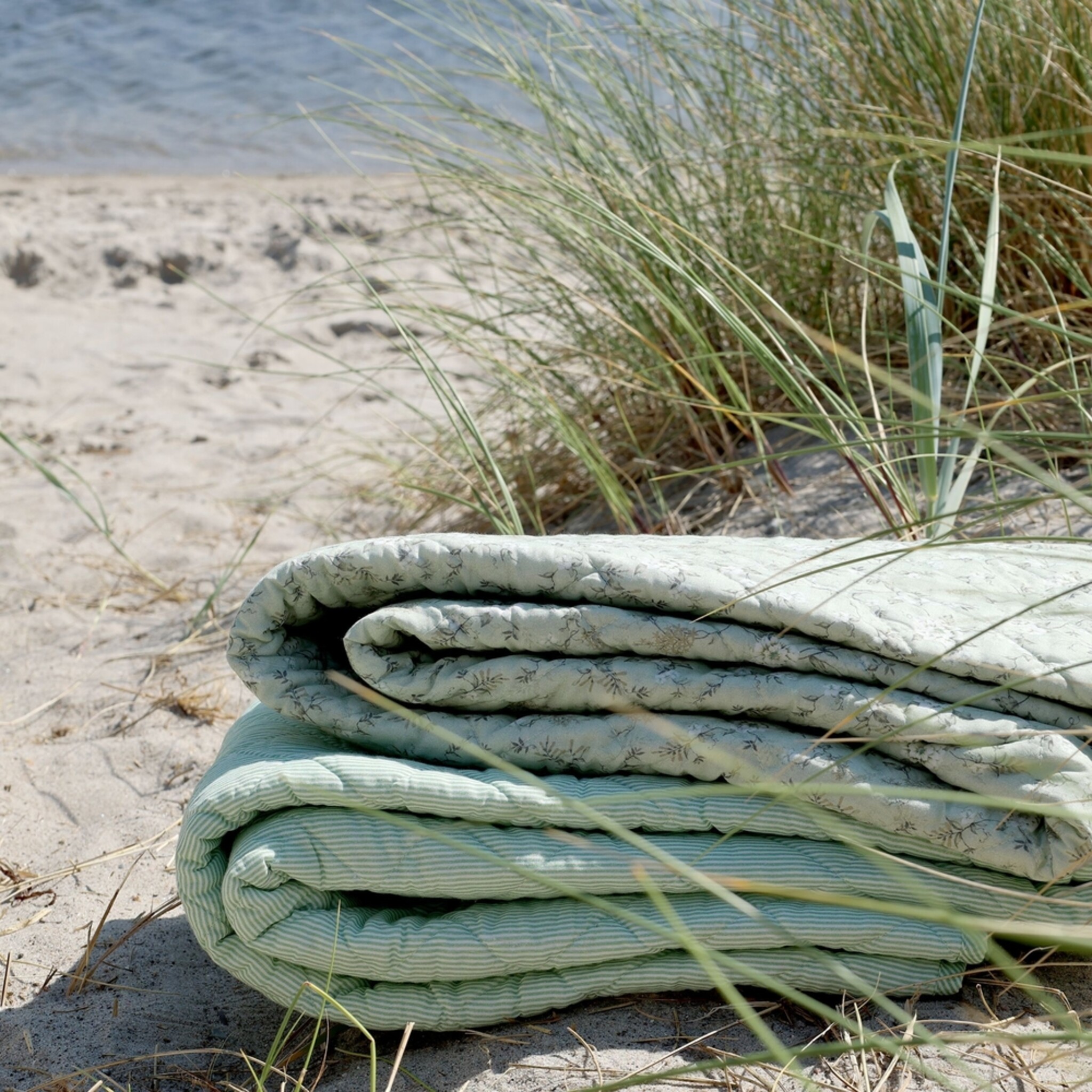 Aix Quilt mit Blumenmuster Baumwolle, verte 