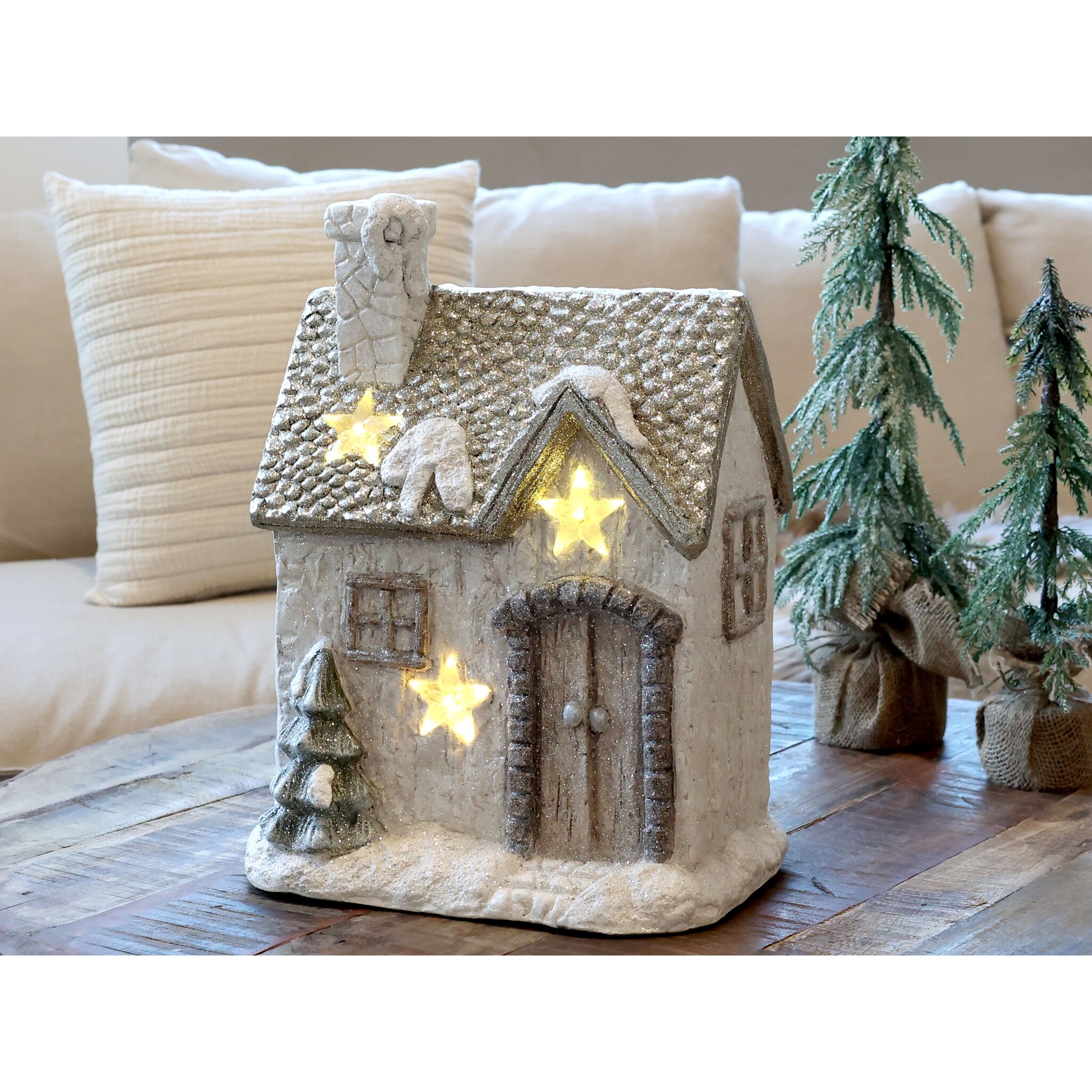 Deko Haus mit LED Stern, champagner Höhe 39, Länge: 30, Breite: 22 cm