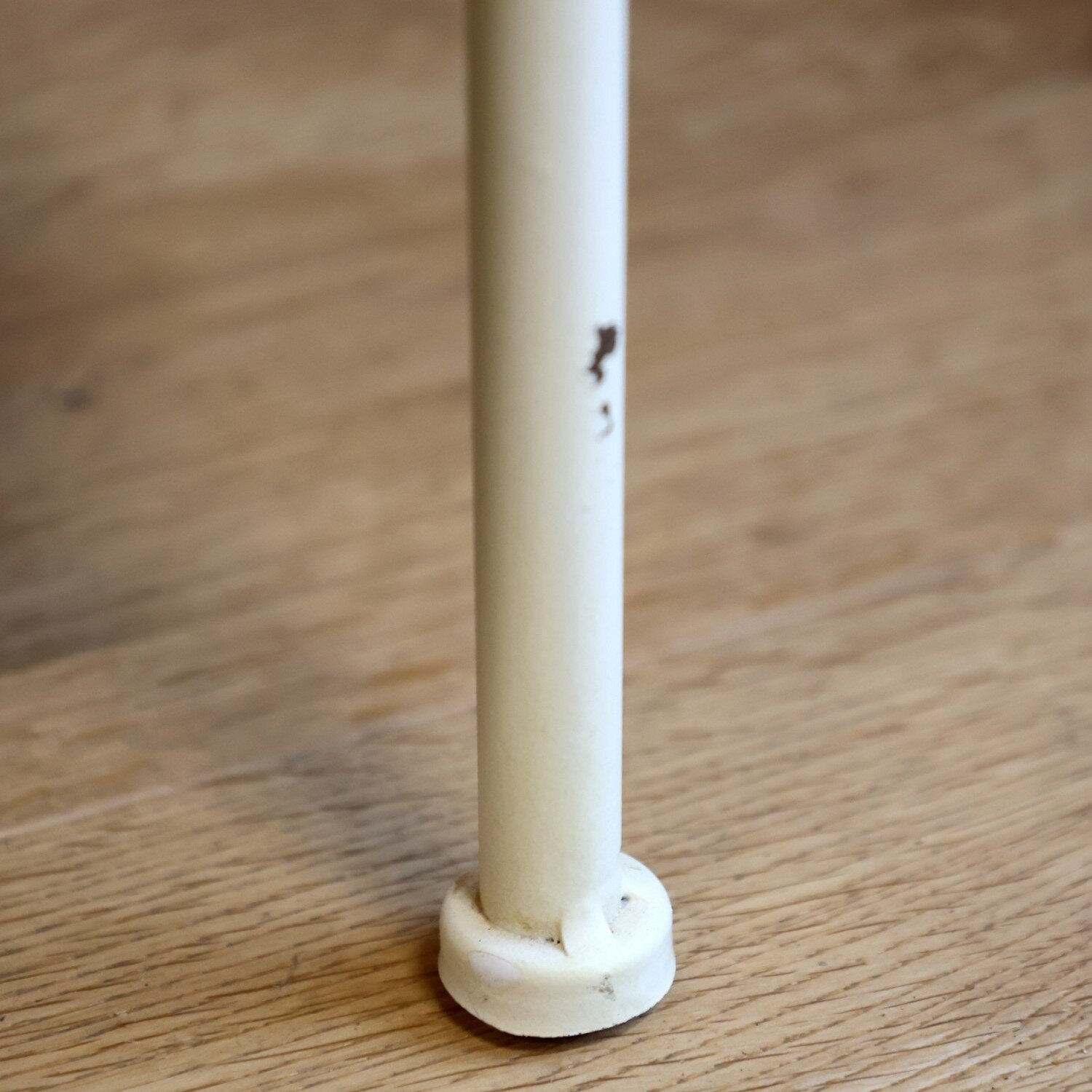 Eisenregal mit Ablage, antique creme 