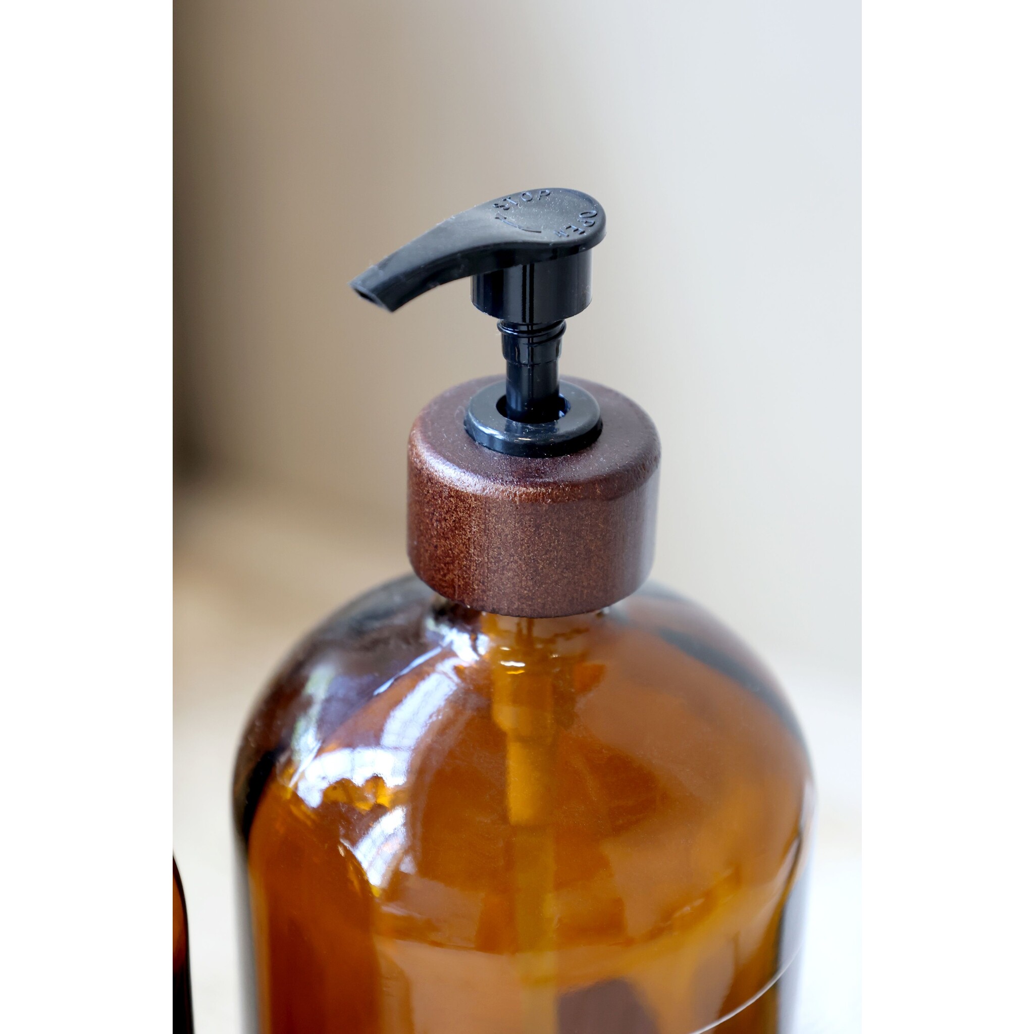 Flasche Spender mit Pumpe Hand Lotion Aufschrift, mokka