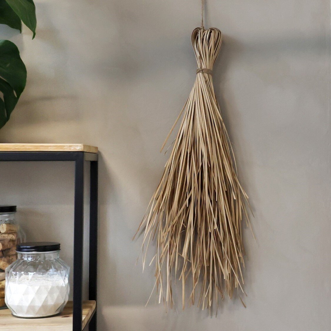 Fleur Wanddekor aus Stroh, natur 