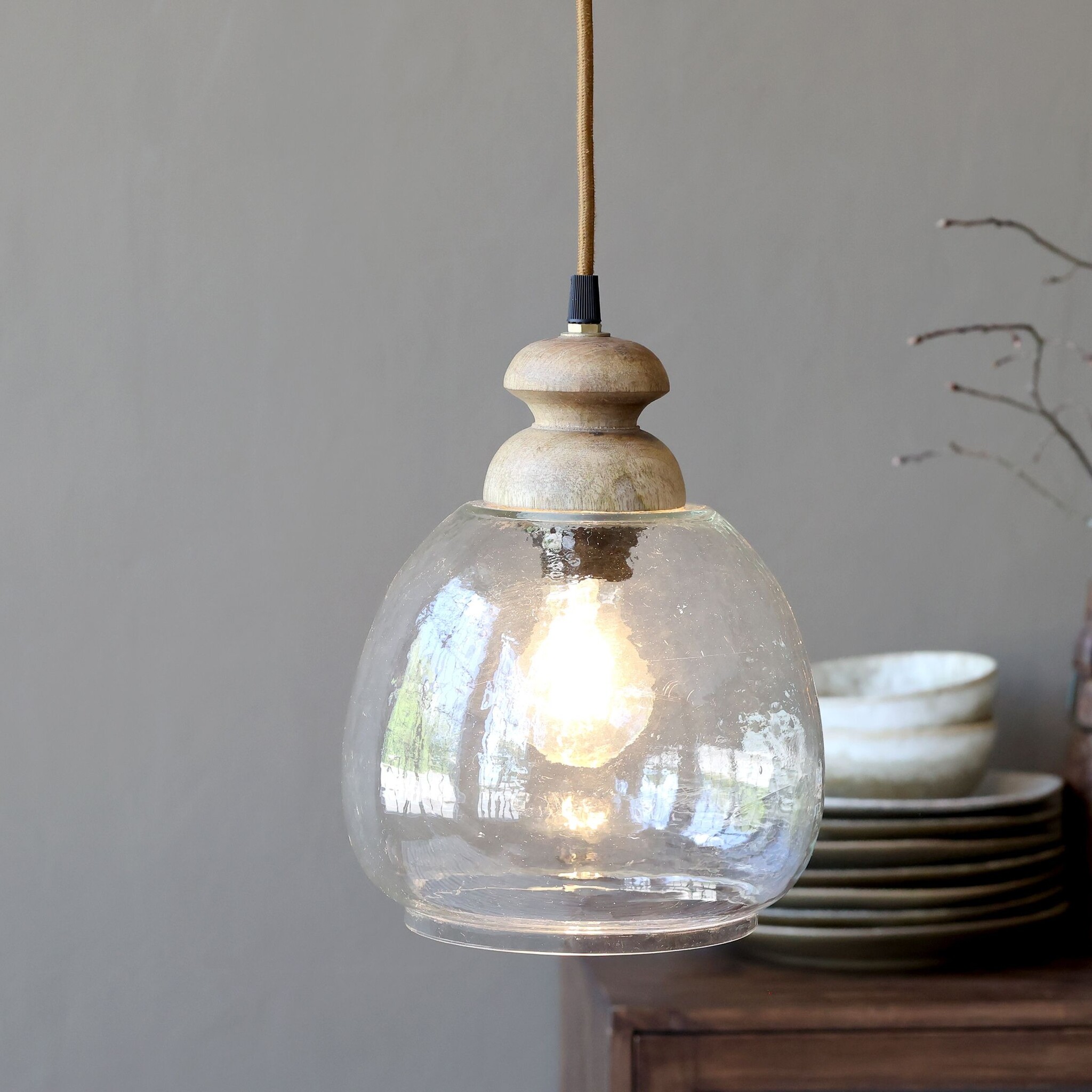 Hängelampe, Lampe mit Holzzierhülse, klar
