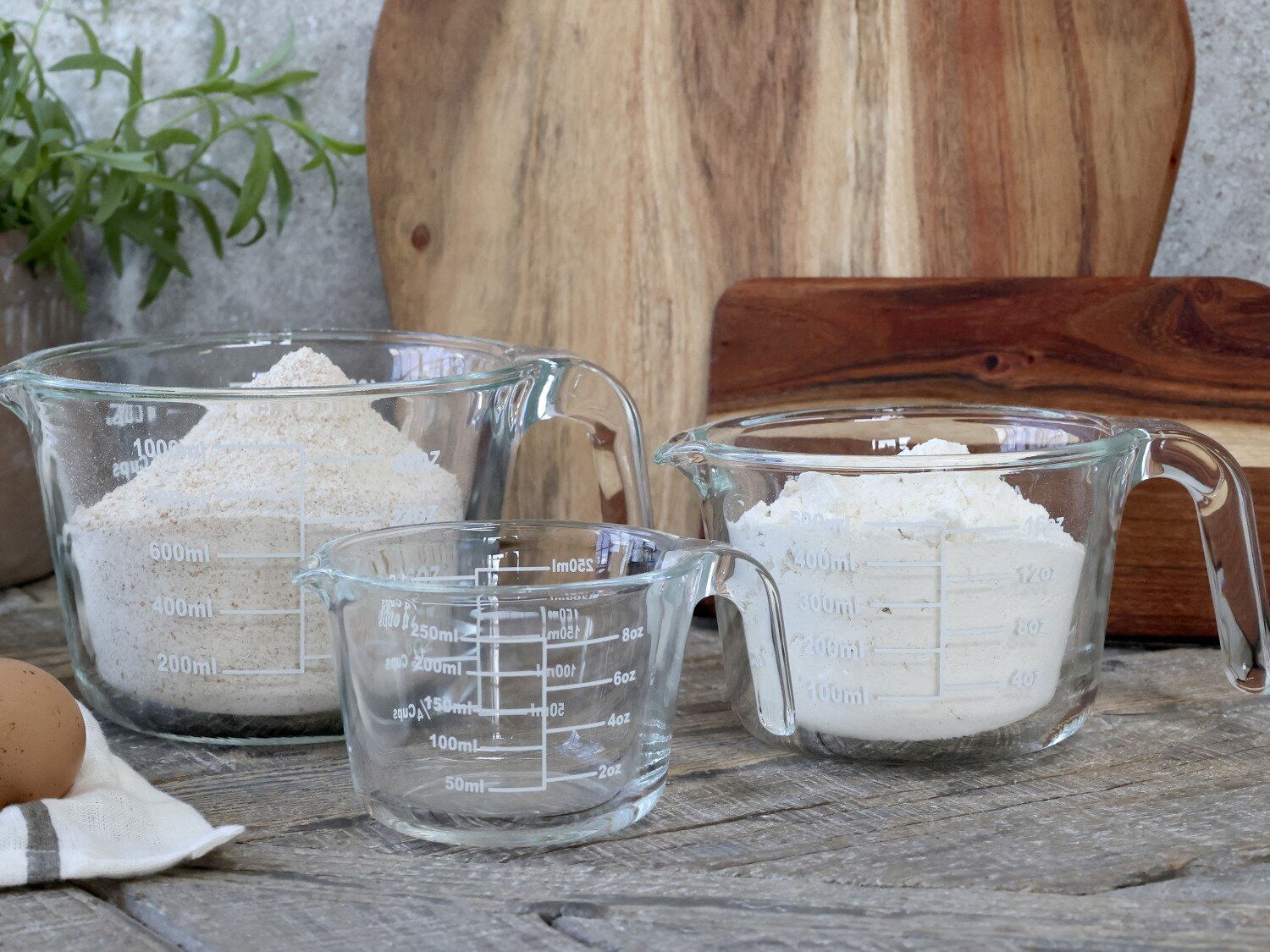 Kanne aus Glas mit Messeinheiten, klar 