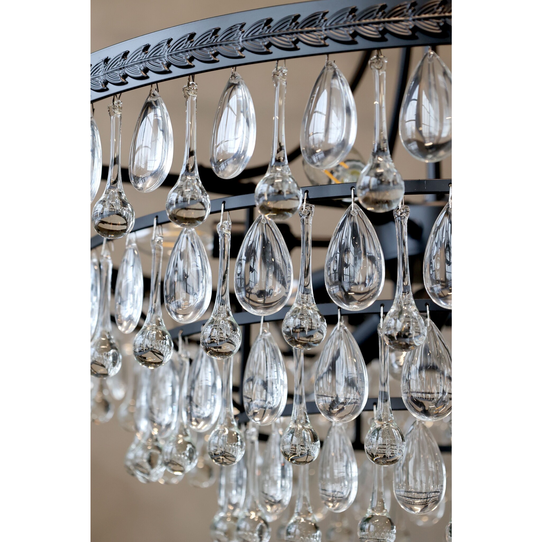 Versailles Kronleuchter mit tropfenformigen Glasprismen, schwarz 