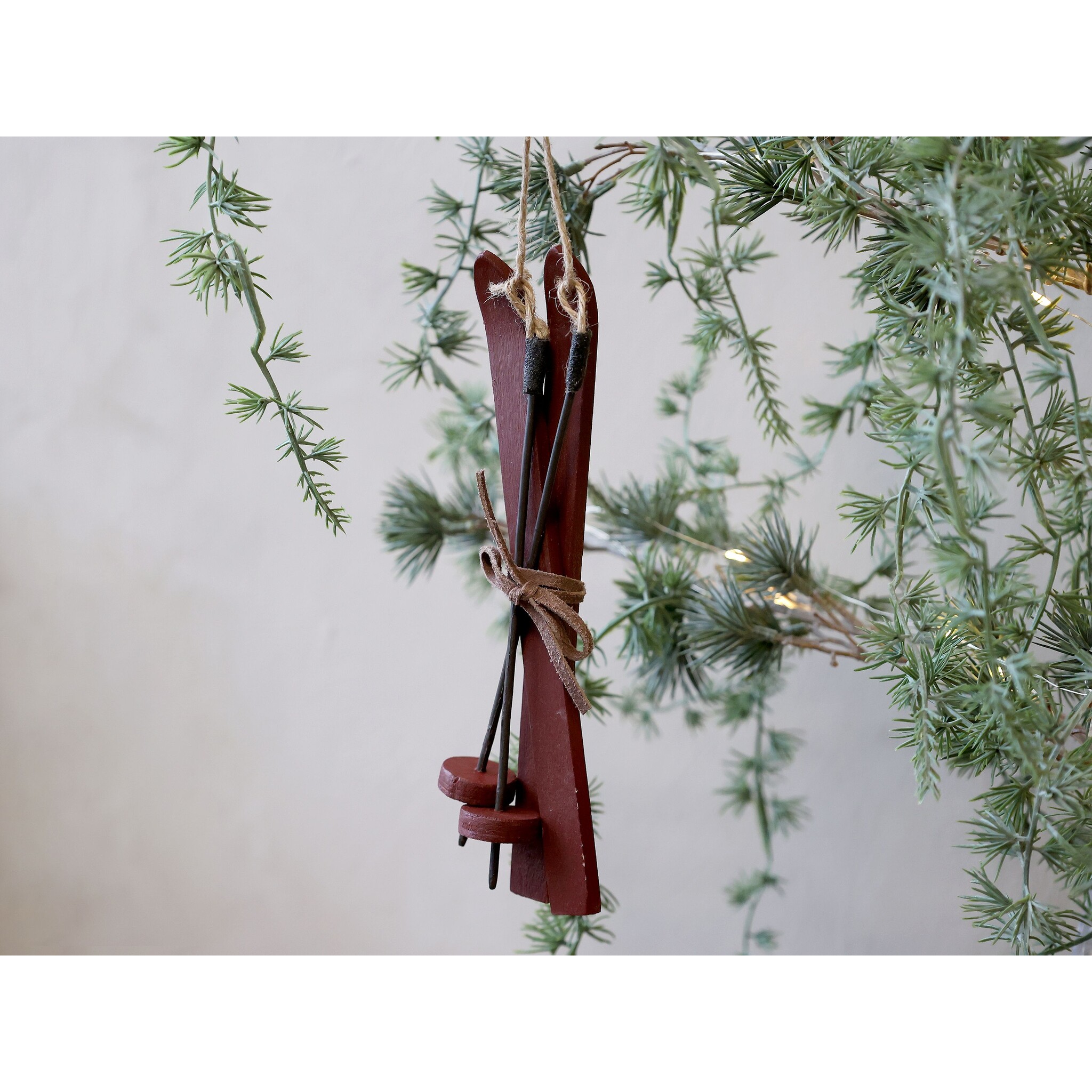 Vintage Ski zum Aufhängen, rotbraun 