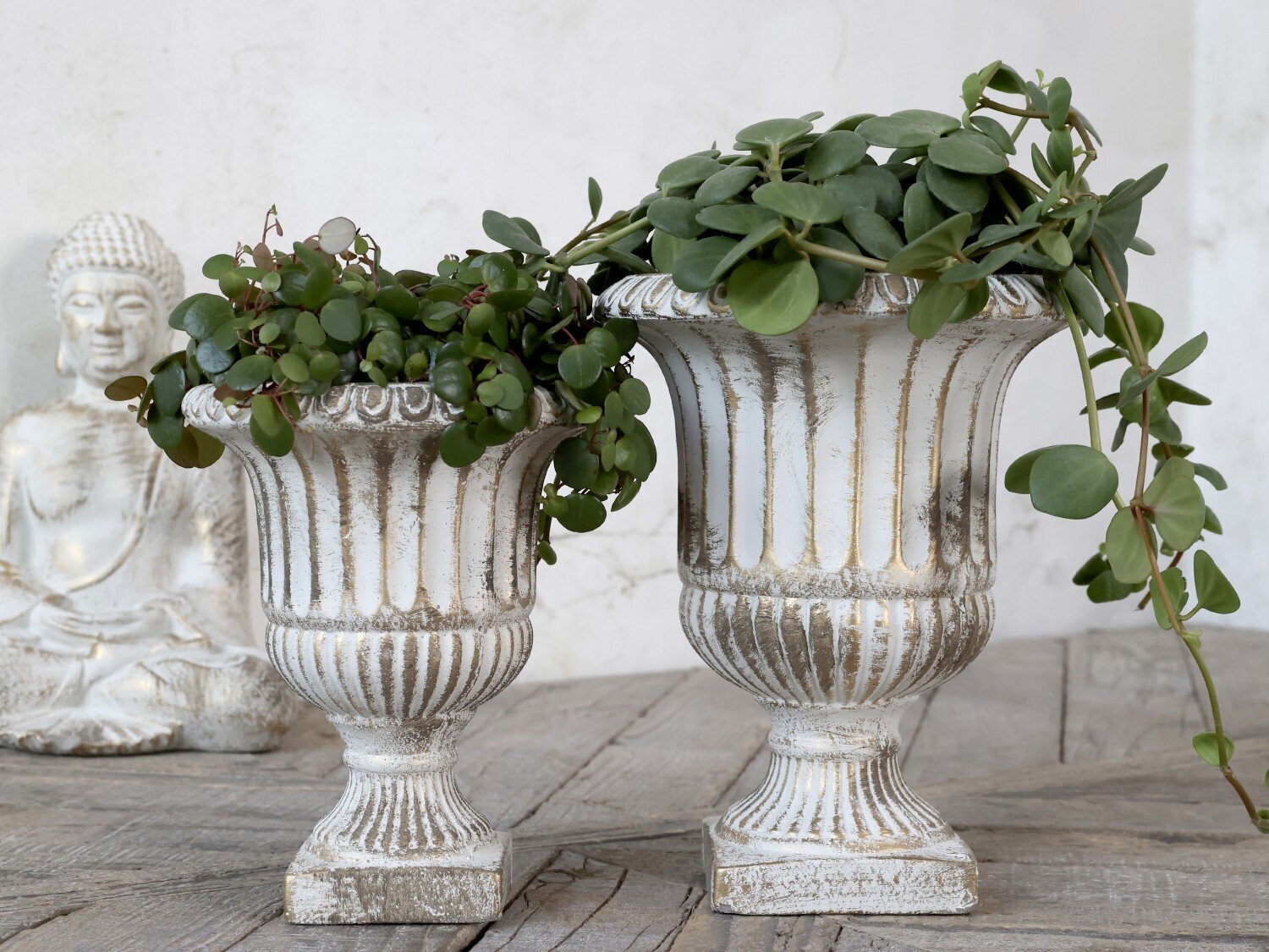 Vittel Blumentopf auf Fuß von Chic Antique günstig bestellen SKANDEKO