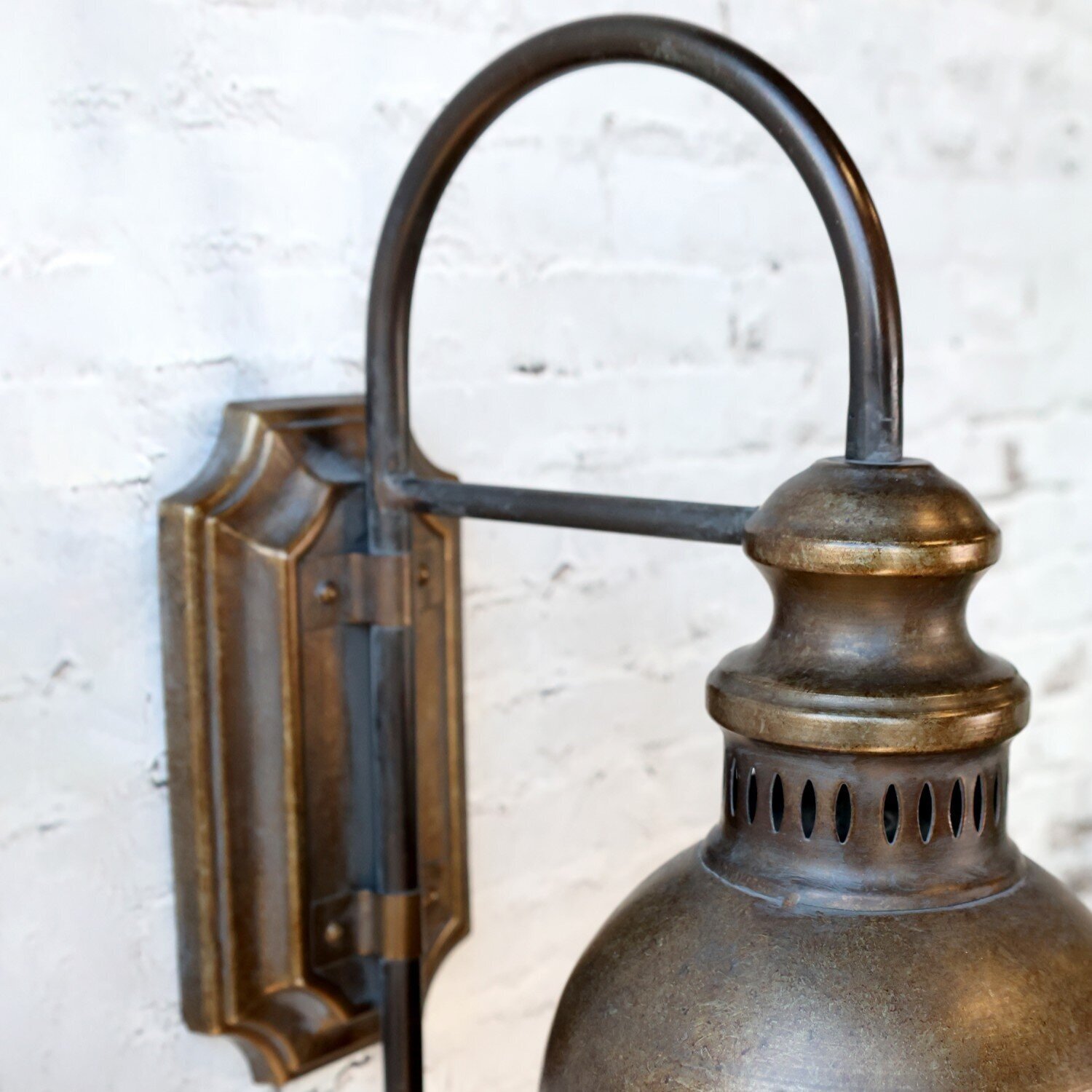 Wandlampe im antiken Stil, antique messing 