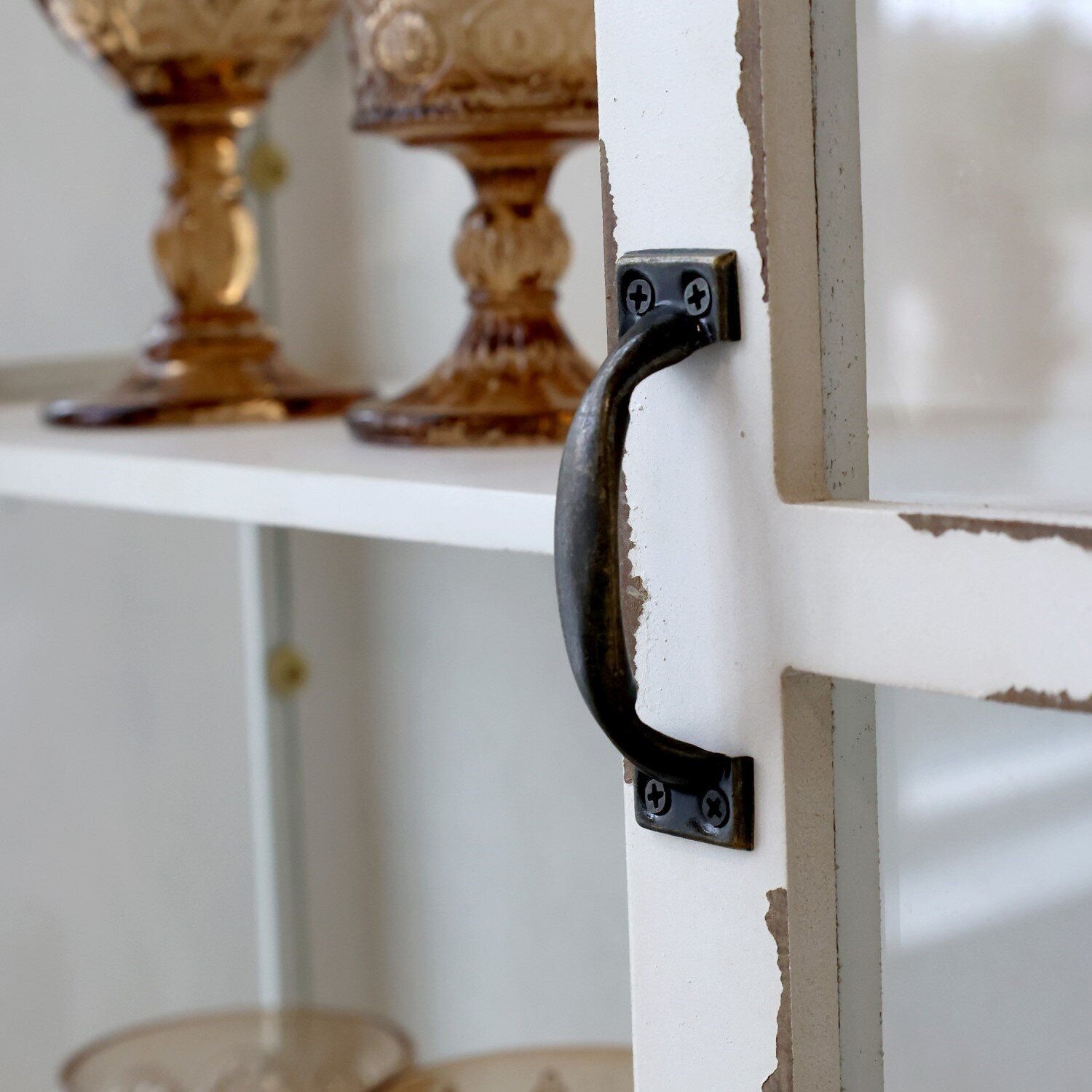 Wandschrank mit 2 Türen, antique creme 