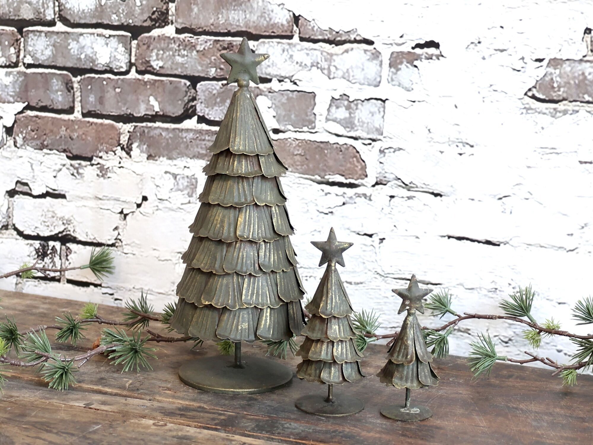 Weihnachtsbaum aus Eisen mit Stern von Chic Antique günstig bestellen