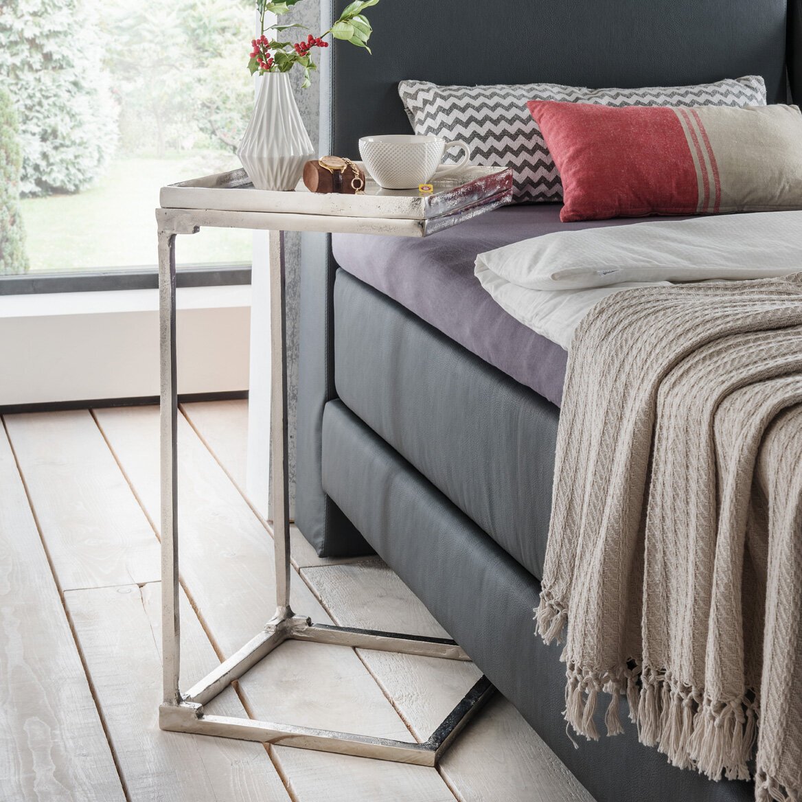 Beistelltisch Ferup aus Aluminium, silber 