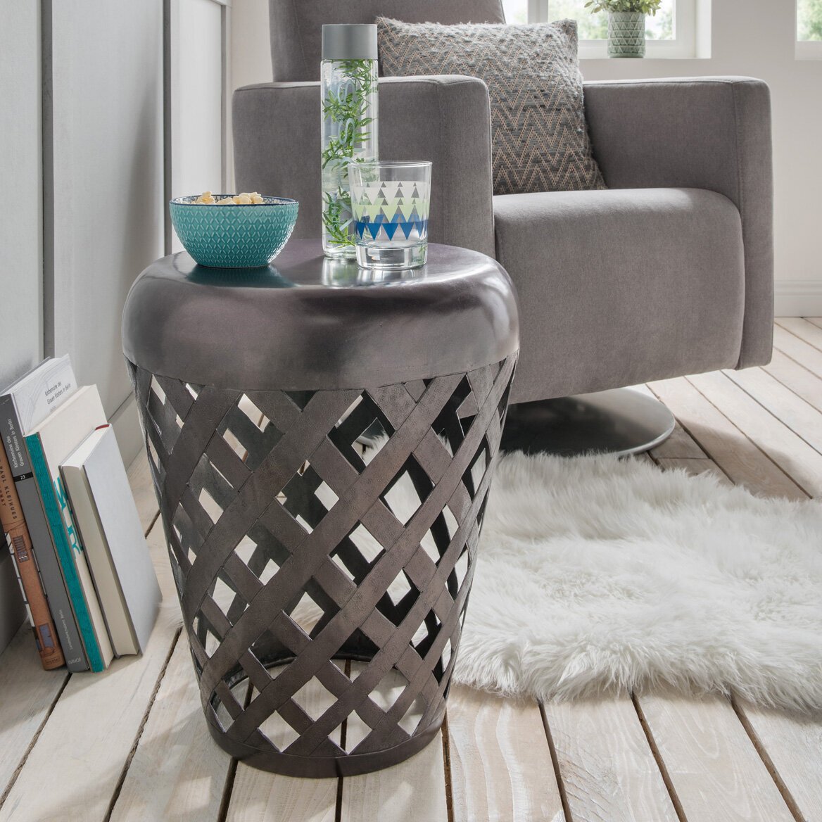 Beistelltisch Kryle aus Aluminium, schwarz 