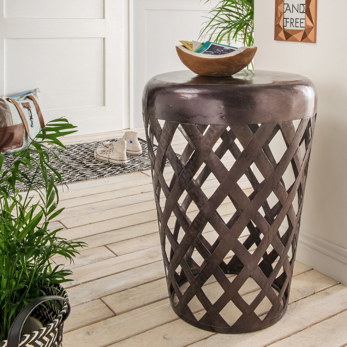 Beistelltisch Kryle aus Aluminium, schwarz 