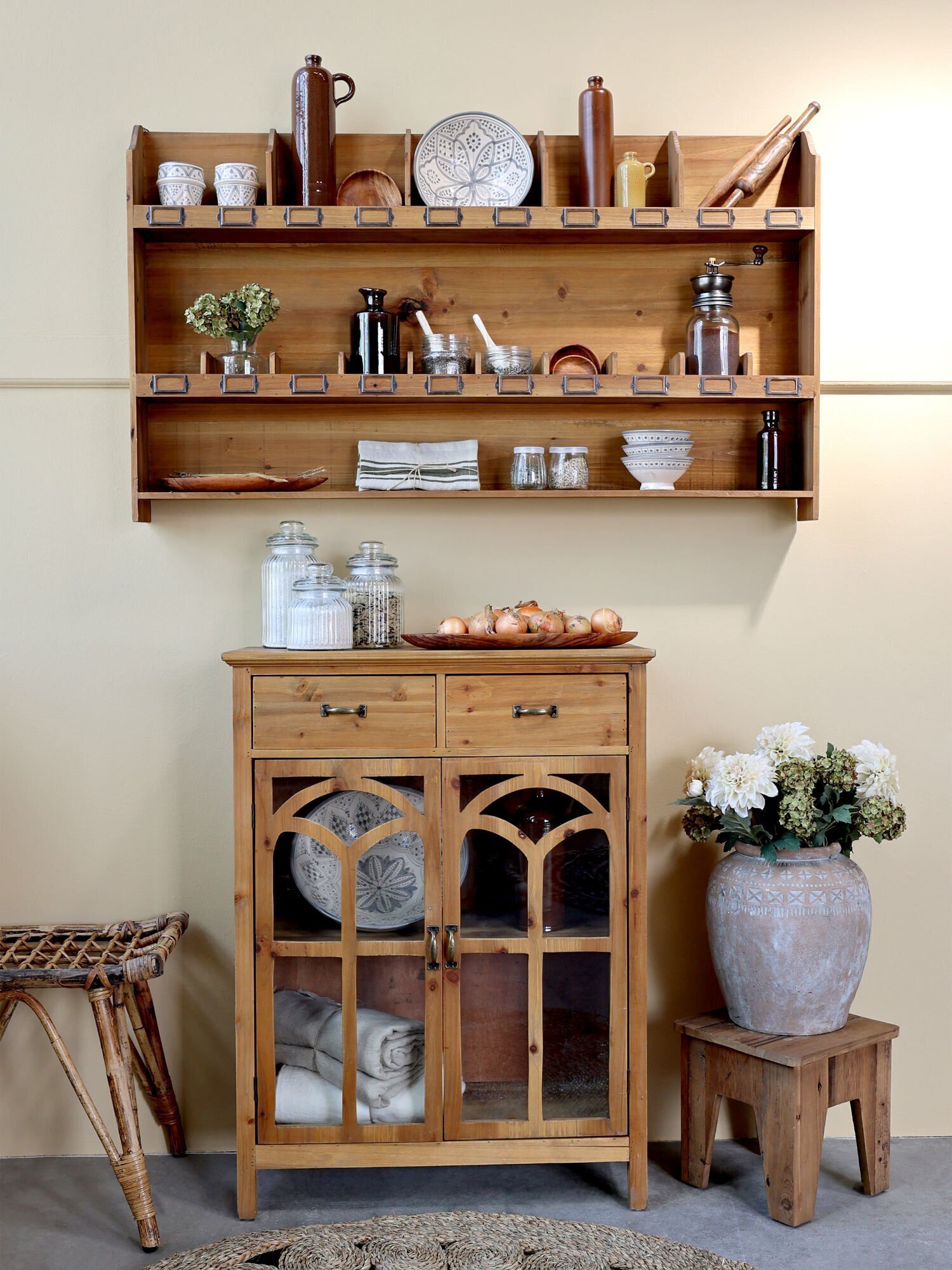 Gemütliche und rustikale Kücheneinrichtung mit Chic Antique