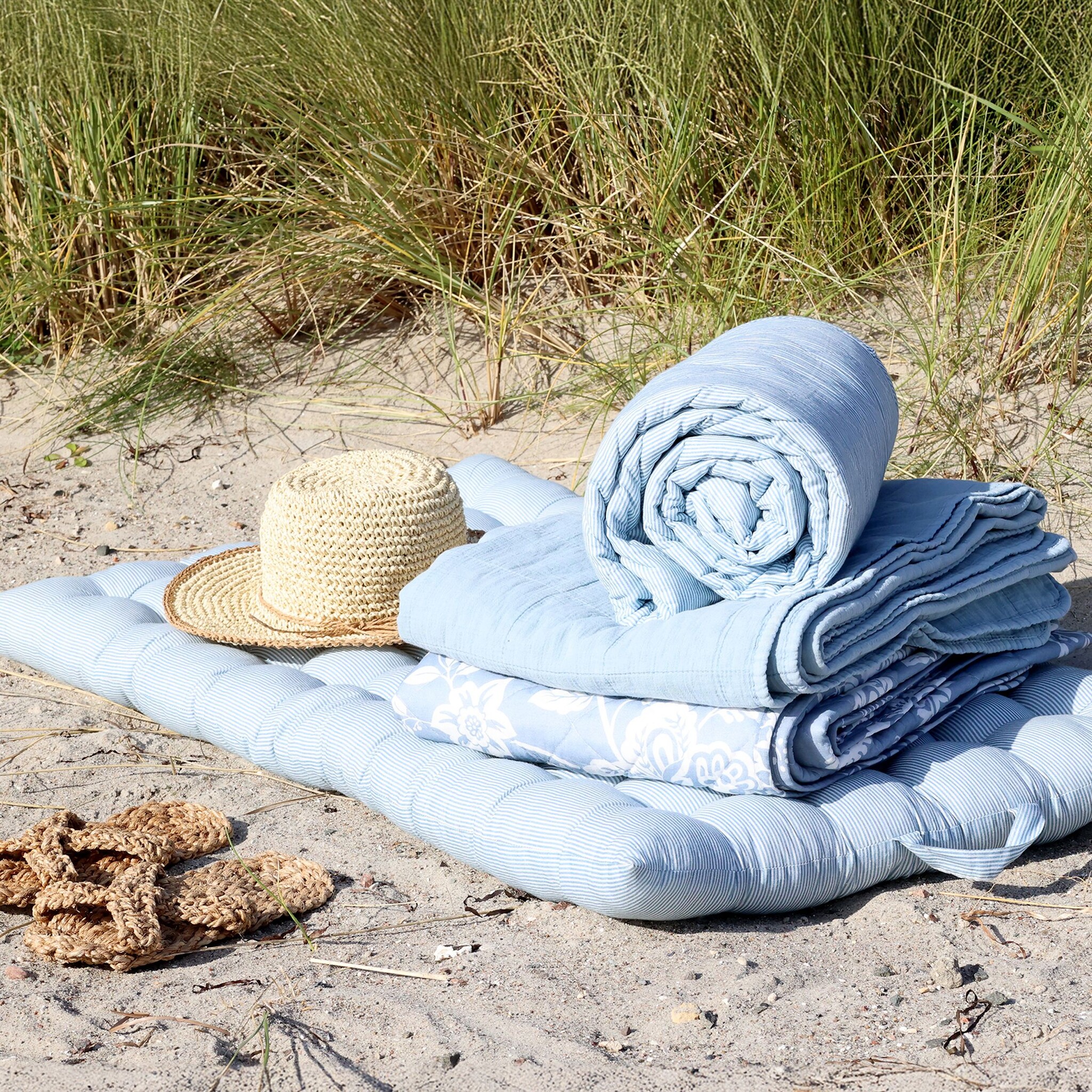 Hygge Strandvorbereitung mit Chic Antique Bild 3