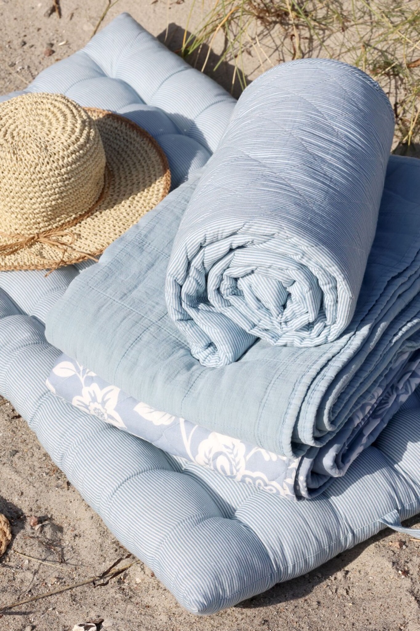 Hygge Strandvorbereitung mit Chic Antique Bild 1