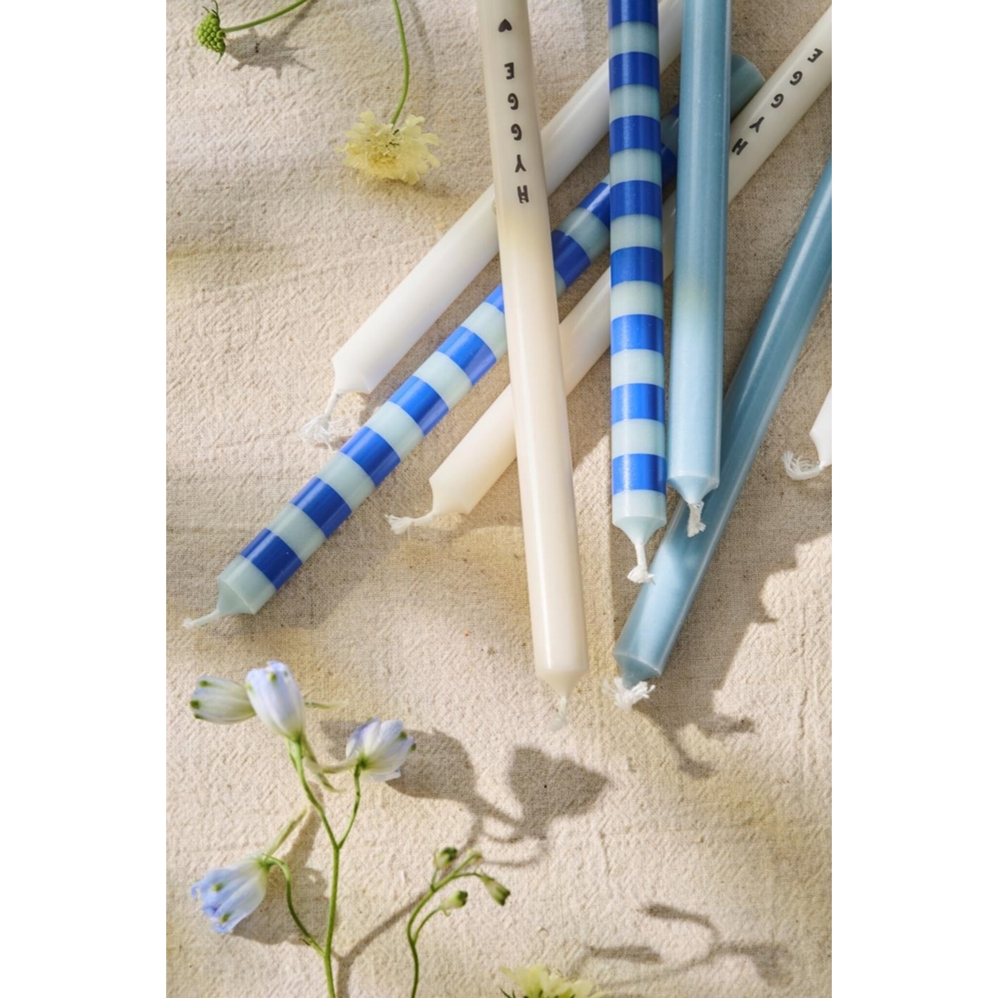Gestreifte dünne Kerze 20 cm von IB Laursen, blau 