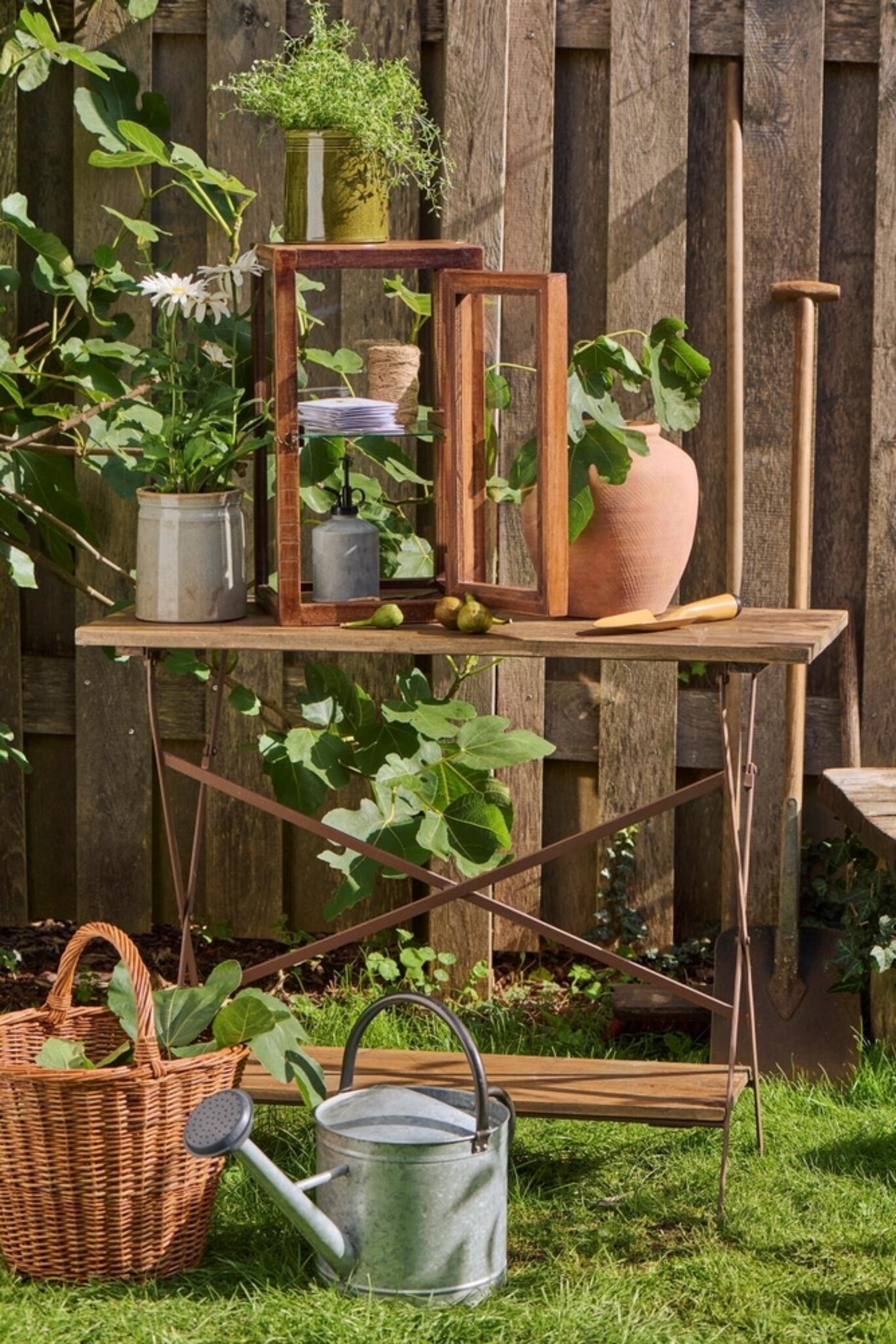 IB Laursen UNIKA kleine Glasvitrine aus Holz und Glas, natur 