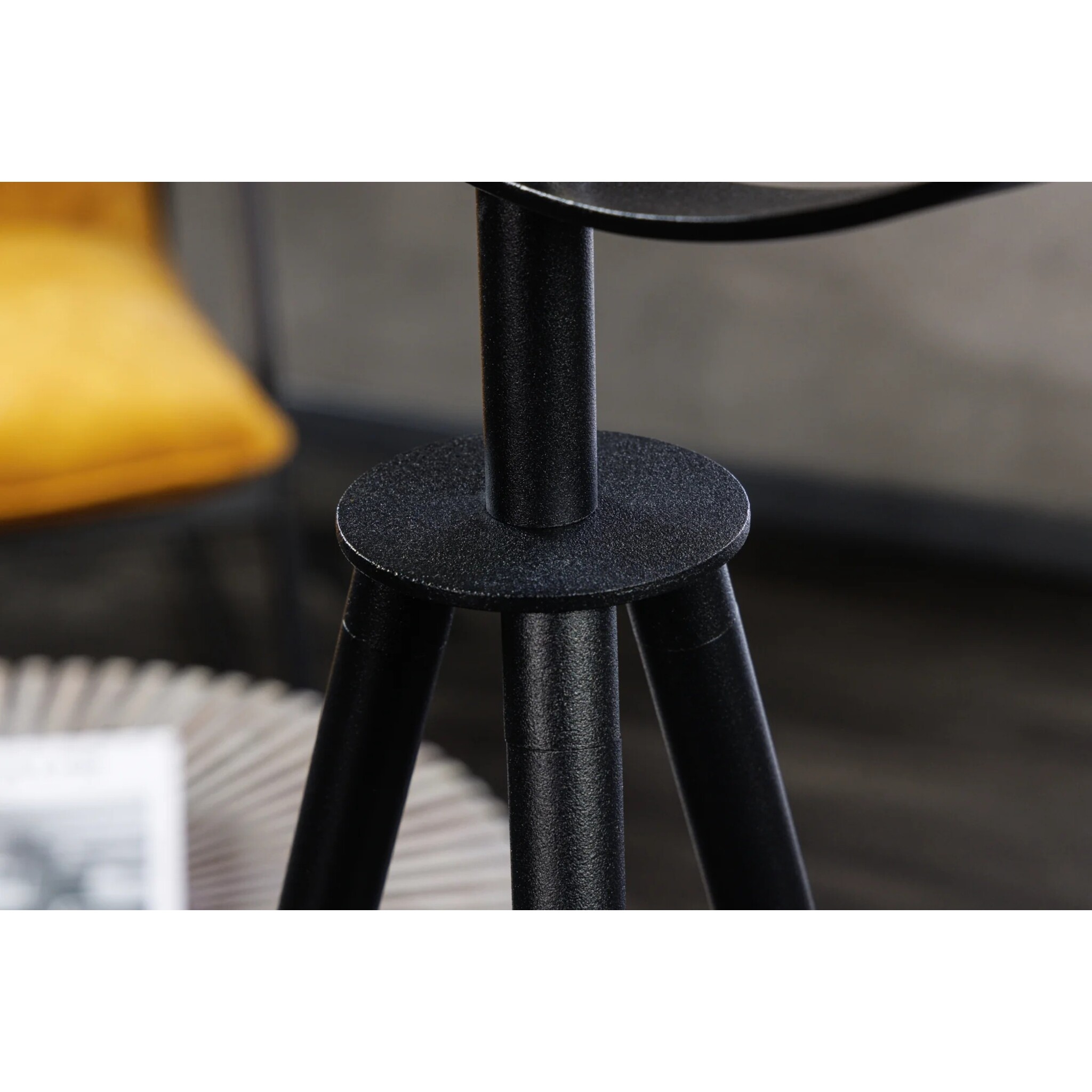 Stehlampe Studio, schwarz