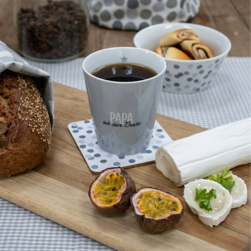 Happy Mug Becher PAPA ist der Beste, grau 