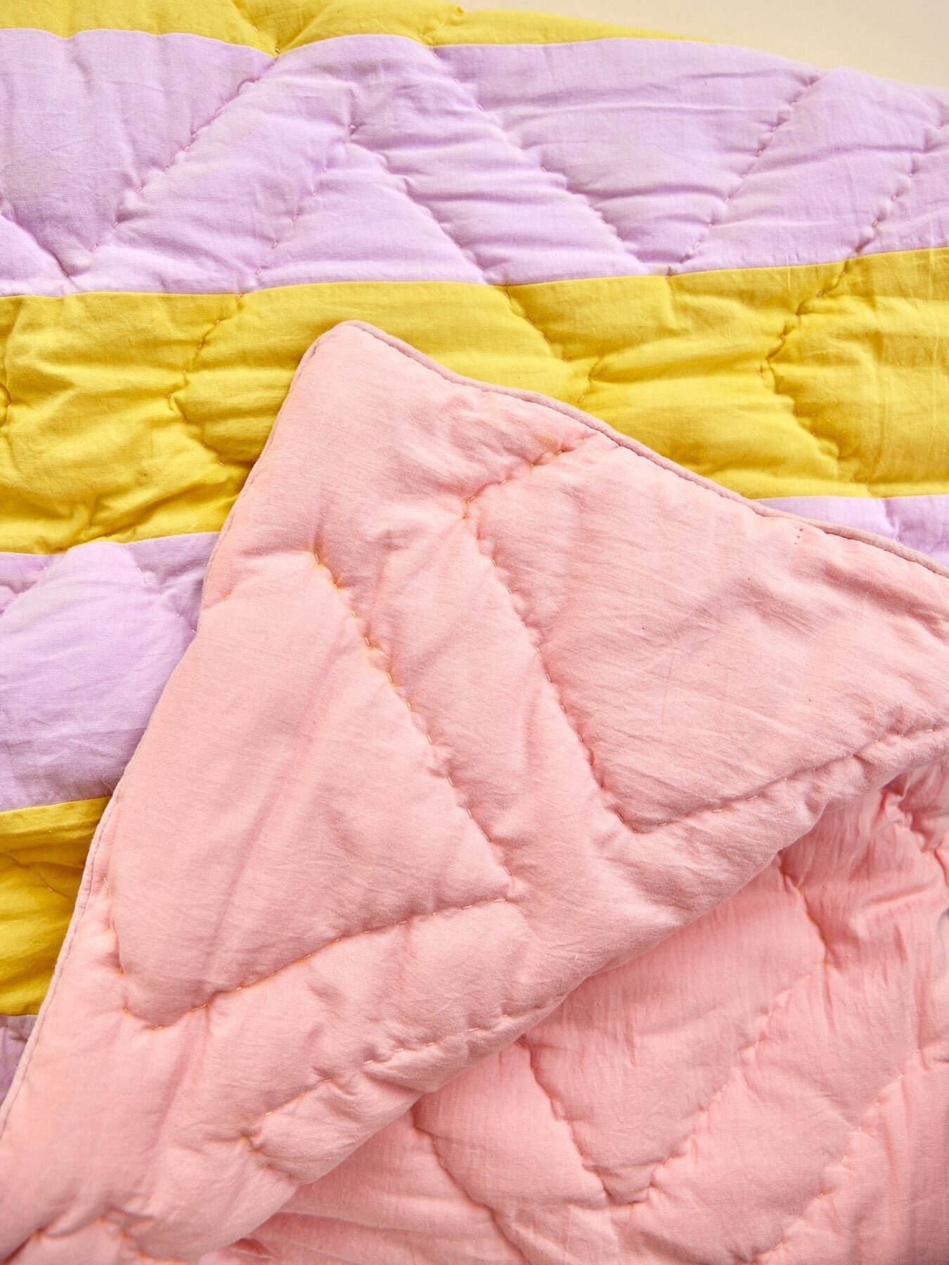 Baumwoll-Quilt Striped Print, gelb 