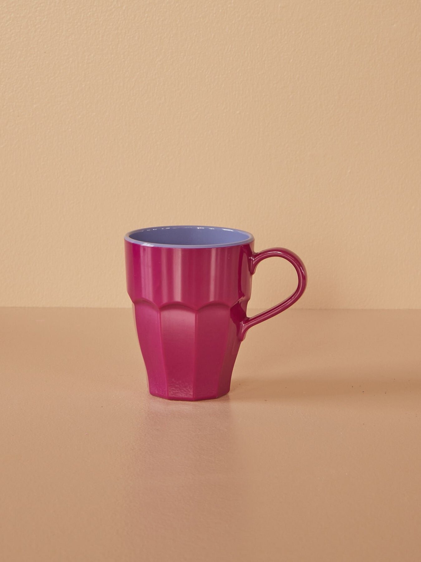 Melamin Tasse mit Henkel, pflaume 