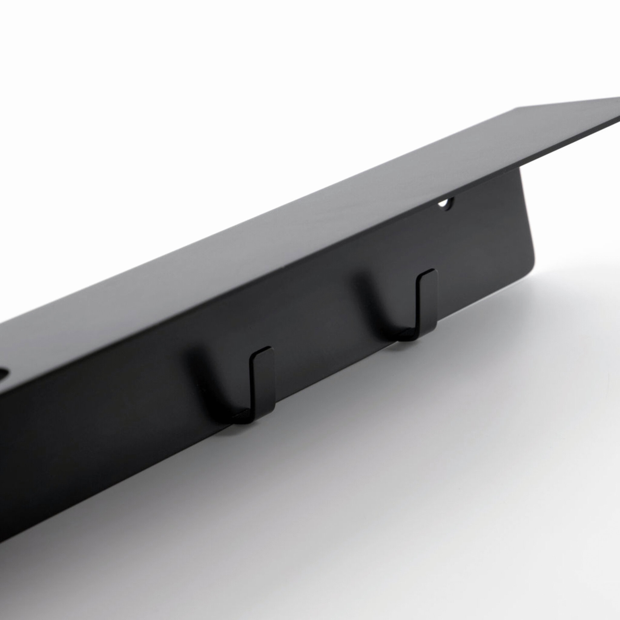 Regal mit Flaschenhalterung und Hakenleiste, schwarz 