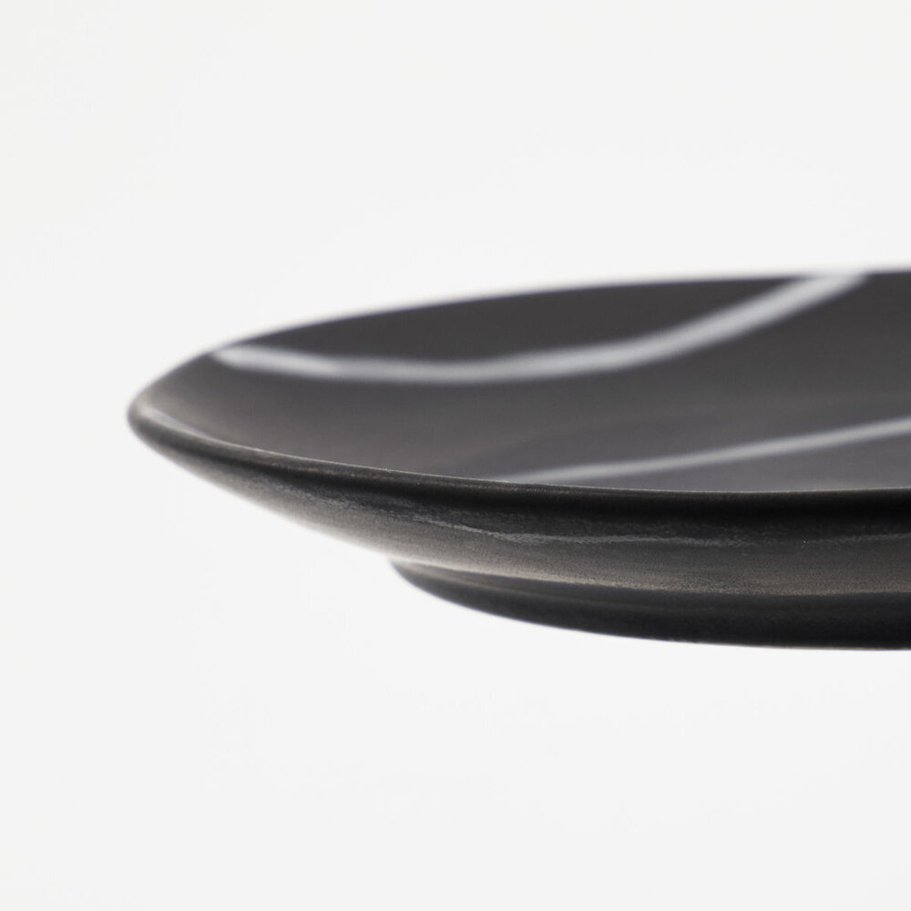 Teller Line, schwarz 