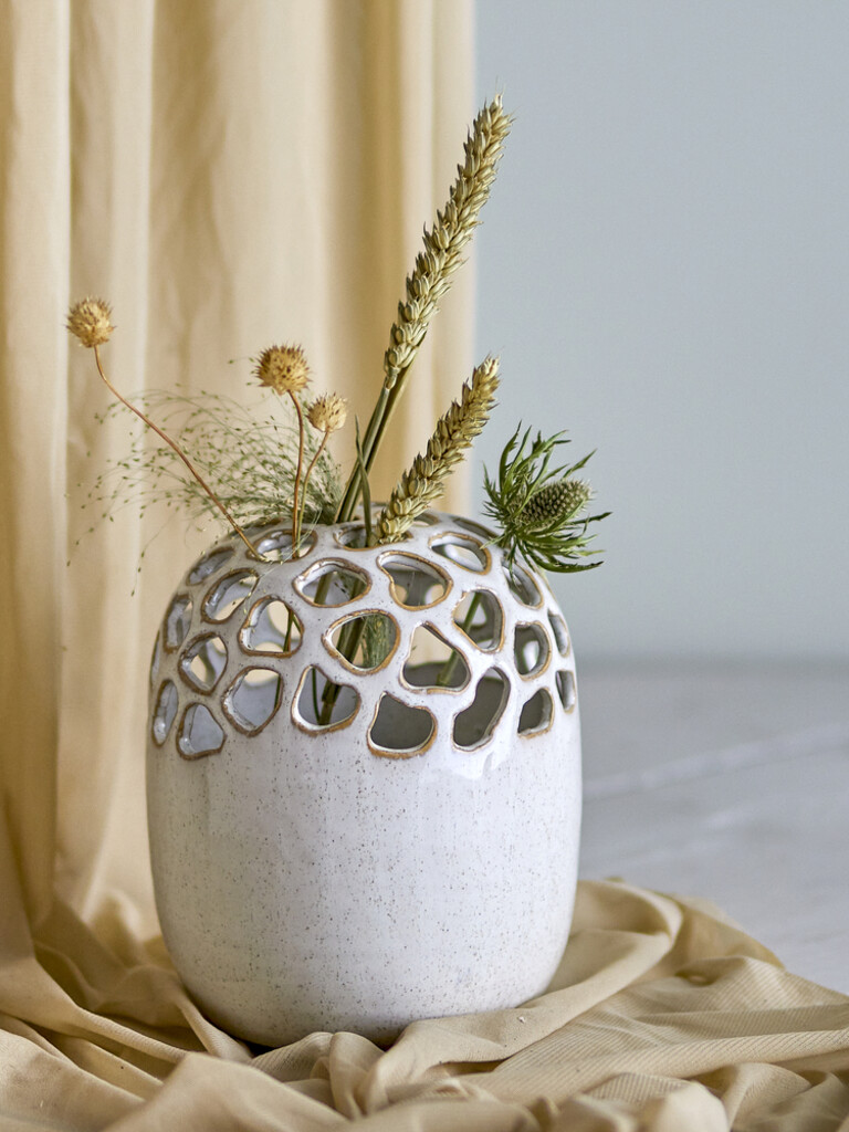 Bloomingville Elissa Vase aus Steingut Preview Image
