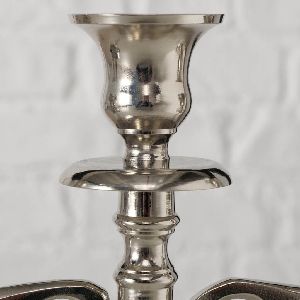 Kerzenleuchter Varas aus Aluminium