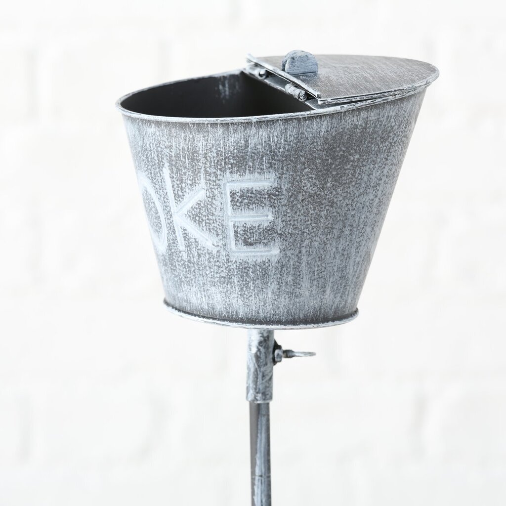 Sturmaschenbecher Gartenstab