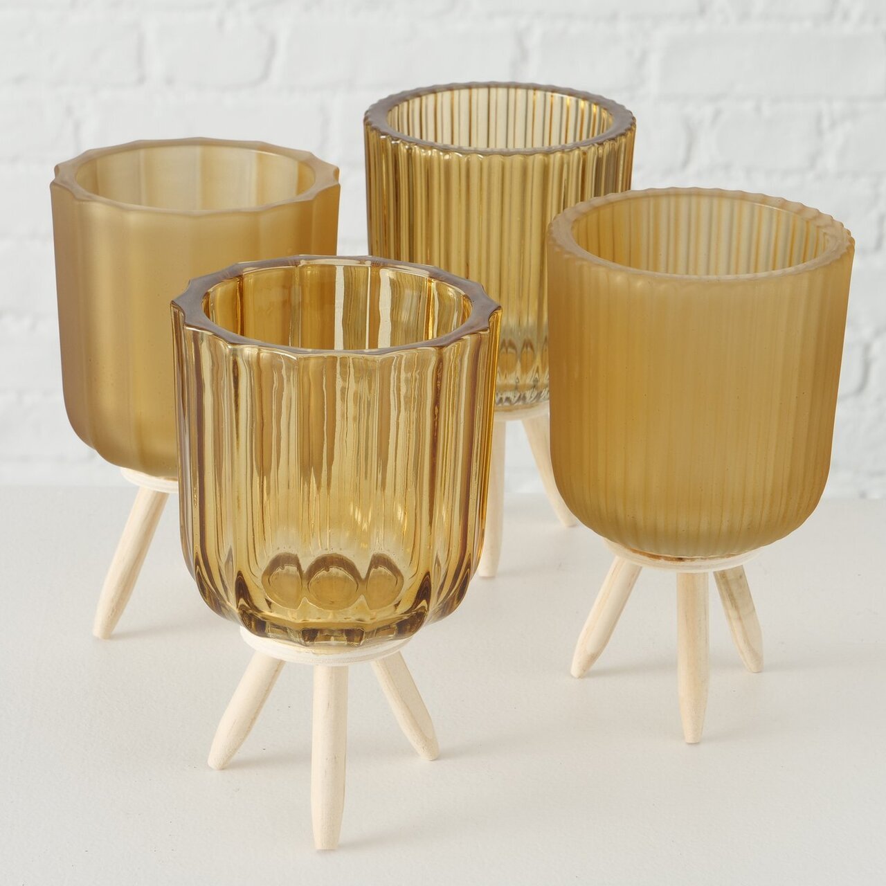 Teelichthalter Danteo auf Füßen