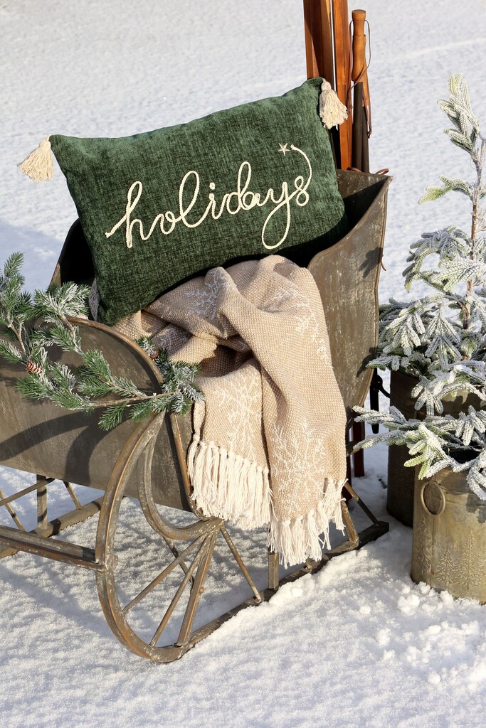 Chic Antique Aix Kissenbezug mit Quasten Holidays Preview Image