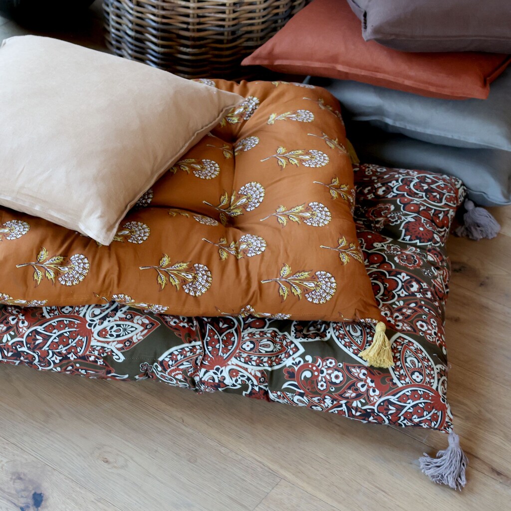 Chic Antique Aix Matratze mit Paisley Motiv Preview Image