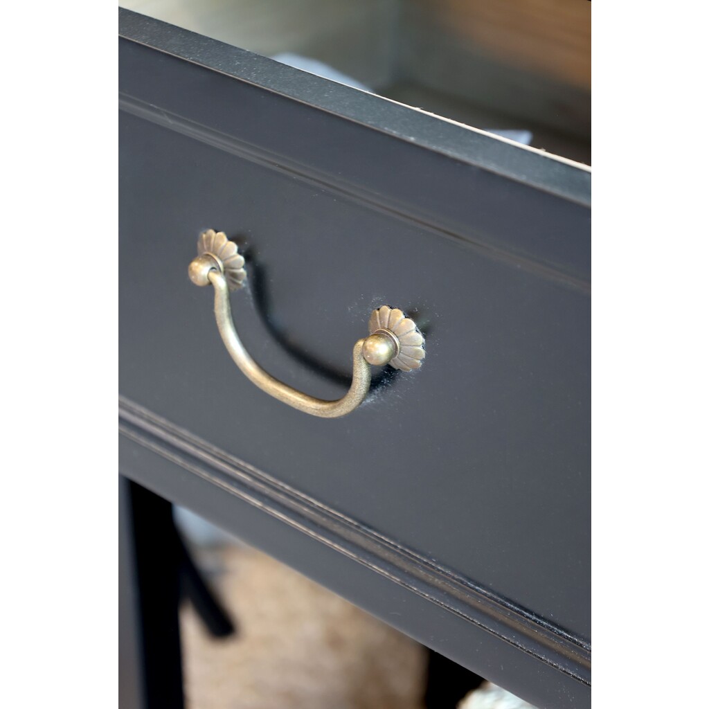 Anrichtetisch mit zwei Schubladen