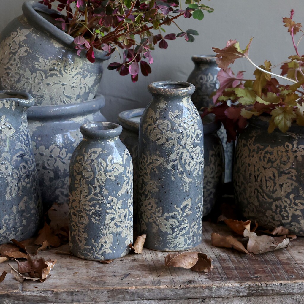 Chic Antique Antibes Vase mit Blumenmuster Preview Image