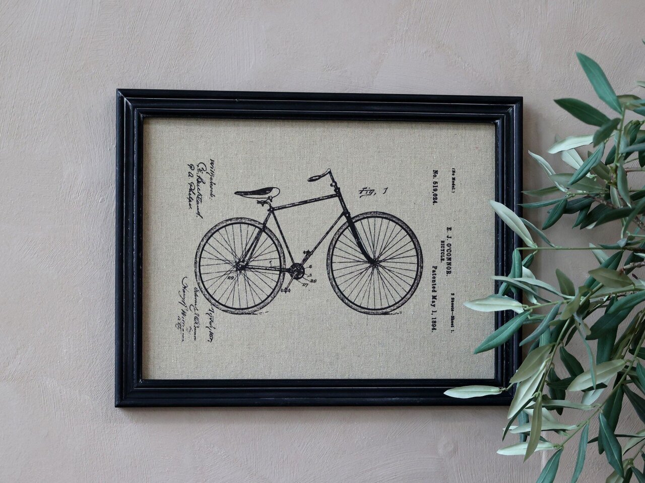 Chic Antique Bild mit Fahrrad und schwarzem Rahmen Preview Image
