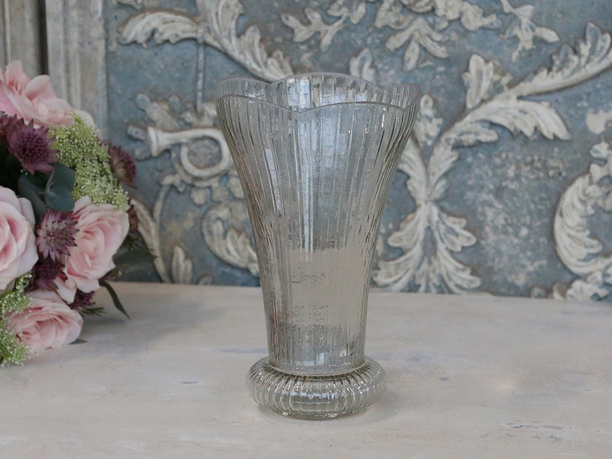 Chic Antique Glasvase mit Muster Preview Image