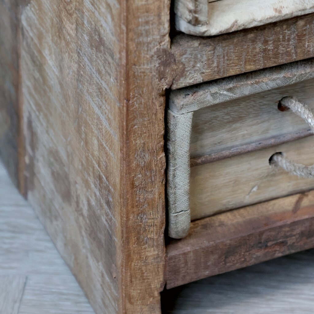 Grimaud Kommode mit 10 Backsteinformen