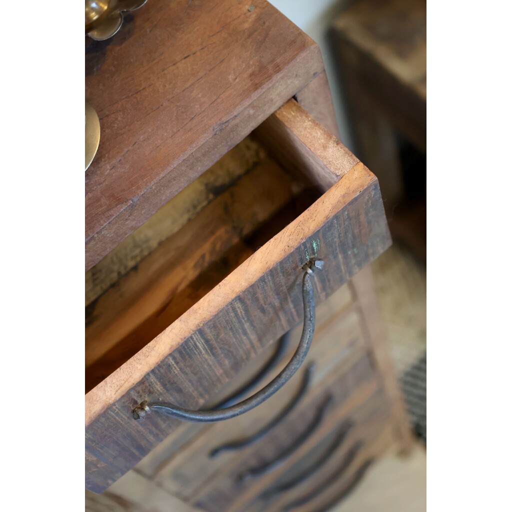 Chic Antique Grimaud Schmale Vintage Kommode mit 8 Schubladen | Recyclingholz