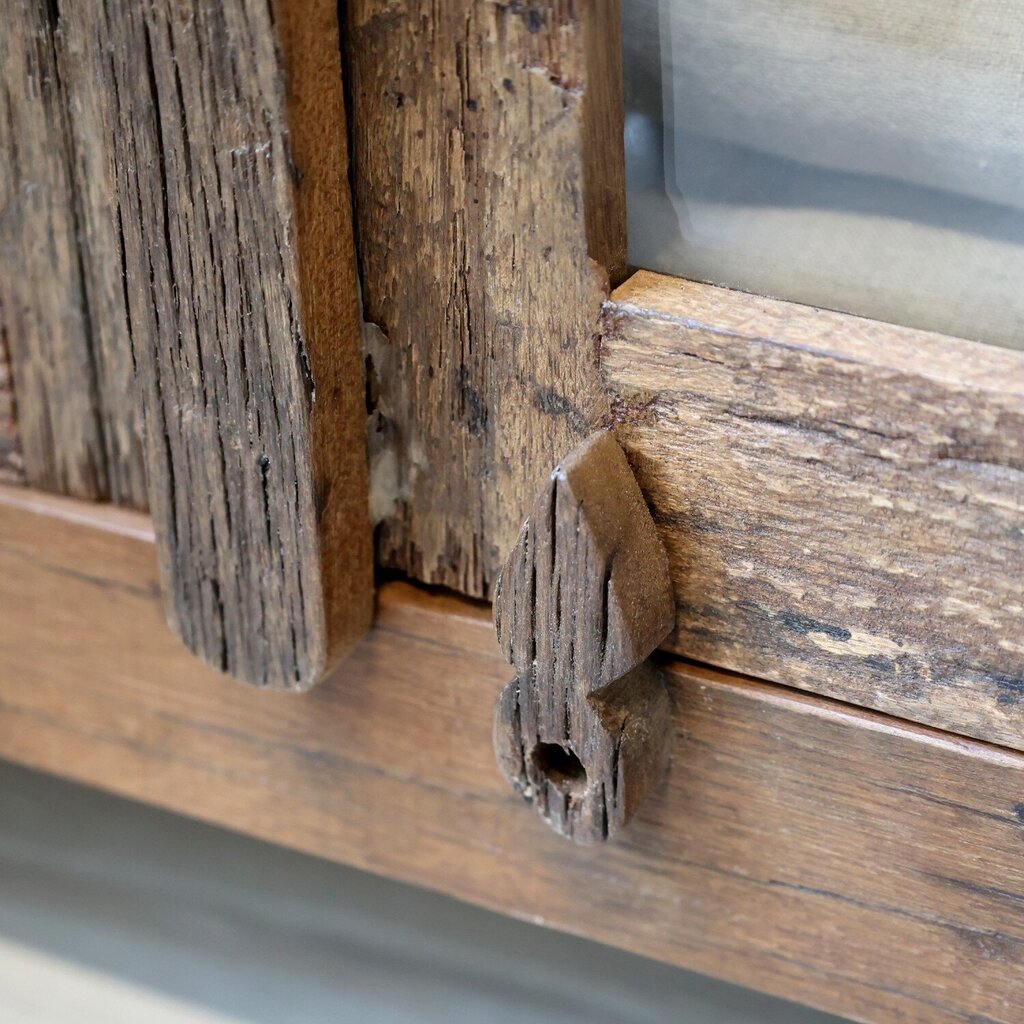 Grimaud Schrank mit Glastüren