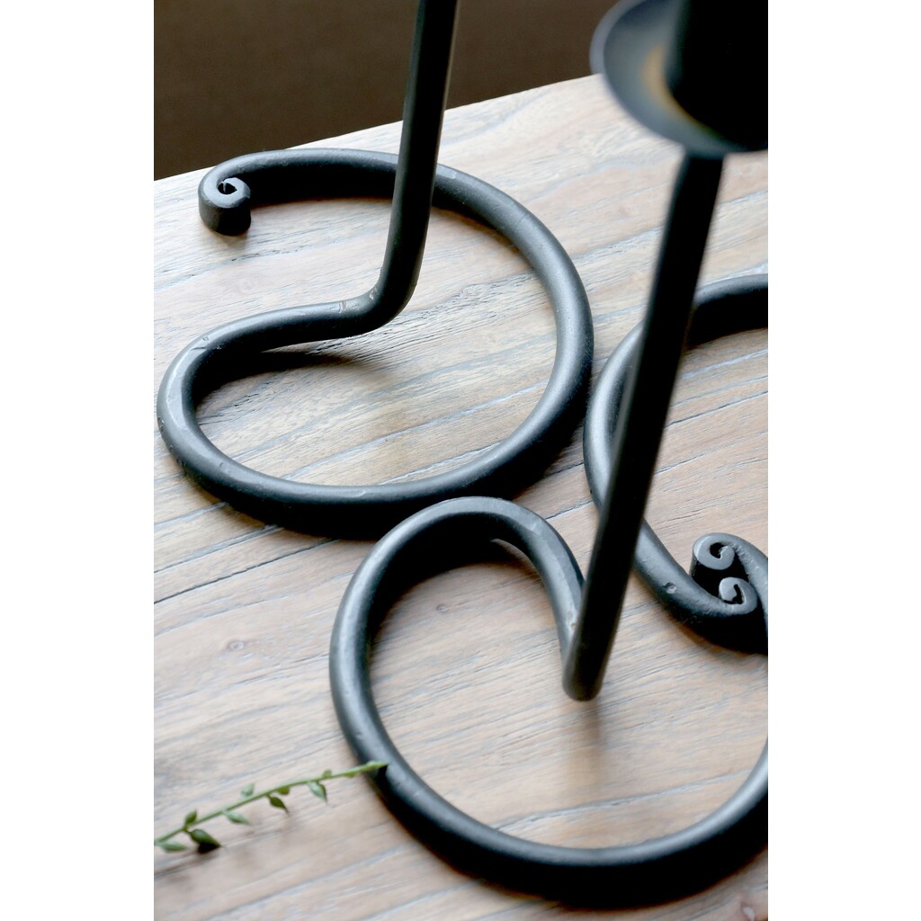 Kerzenständer antik schwarz aus Eisen