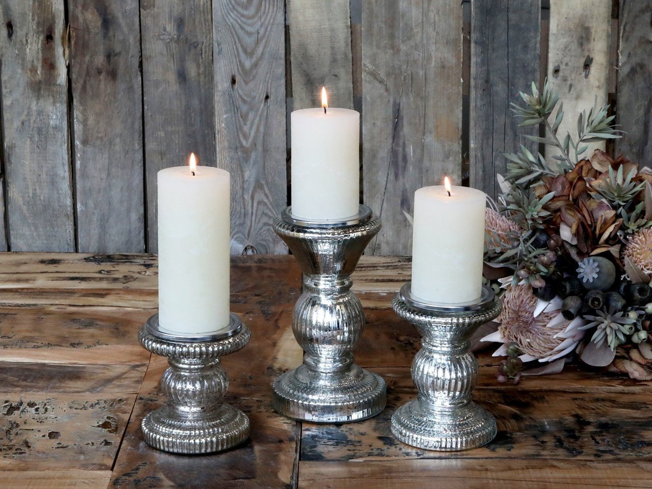 Chic Antique Kerzenständer mit Rillen für Stumpenkerzen Preview Image