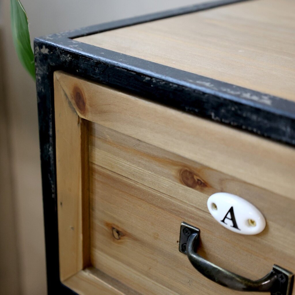 Kommode aus Tannenholz